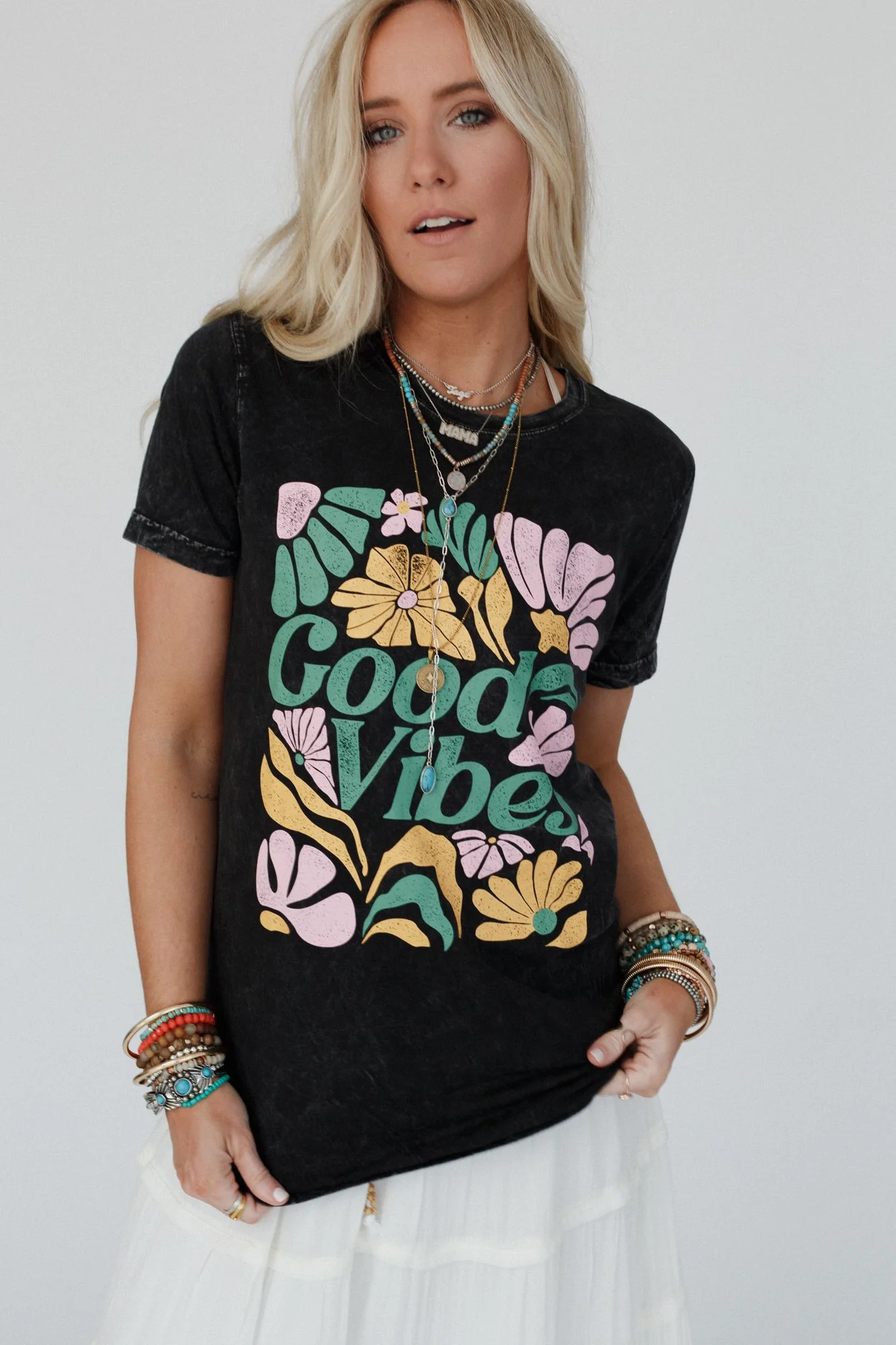 All Good Vibes Graphic Tee - Black - Image 2