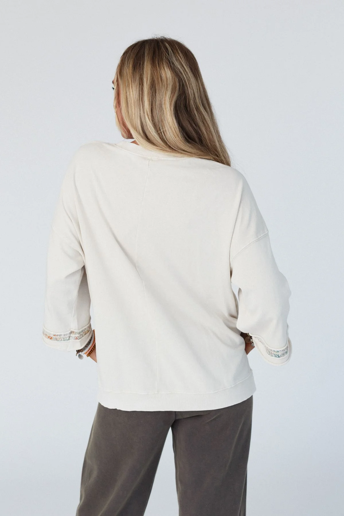 Beatrix Pullover - Beige - Image 5