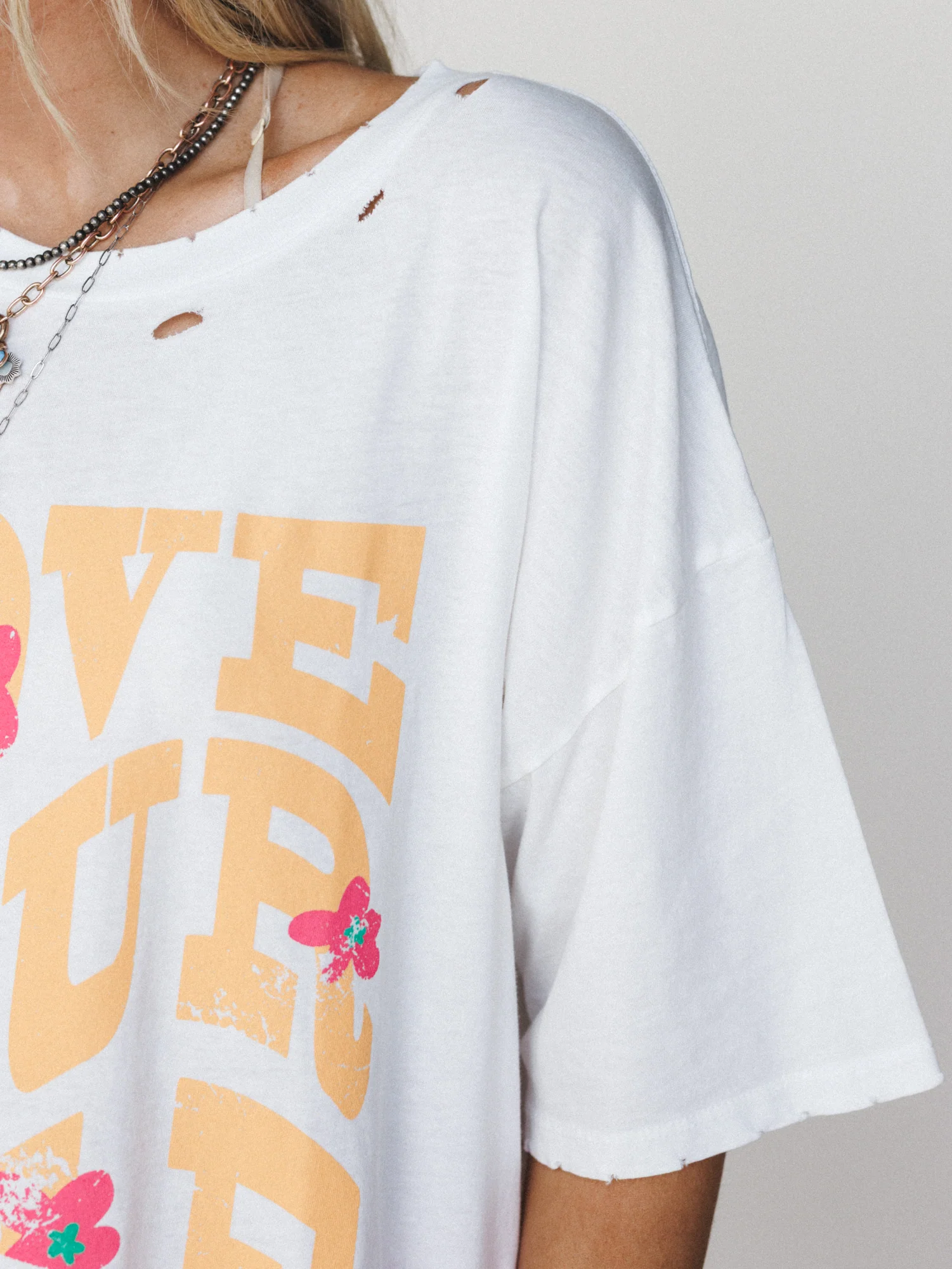 Big Love Distressed Graphic Tee - Ivory - Image 3