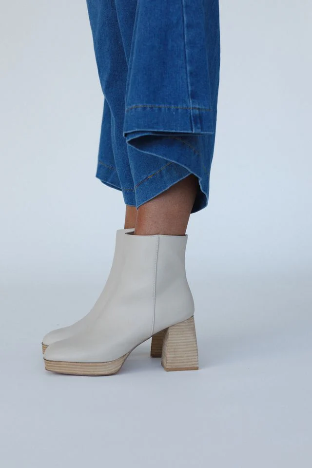 Birchwood Boots - Beige - Image 7