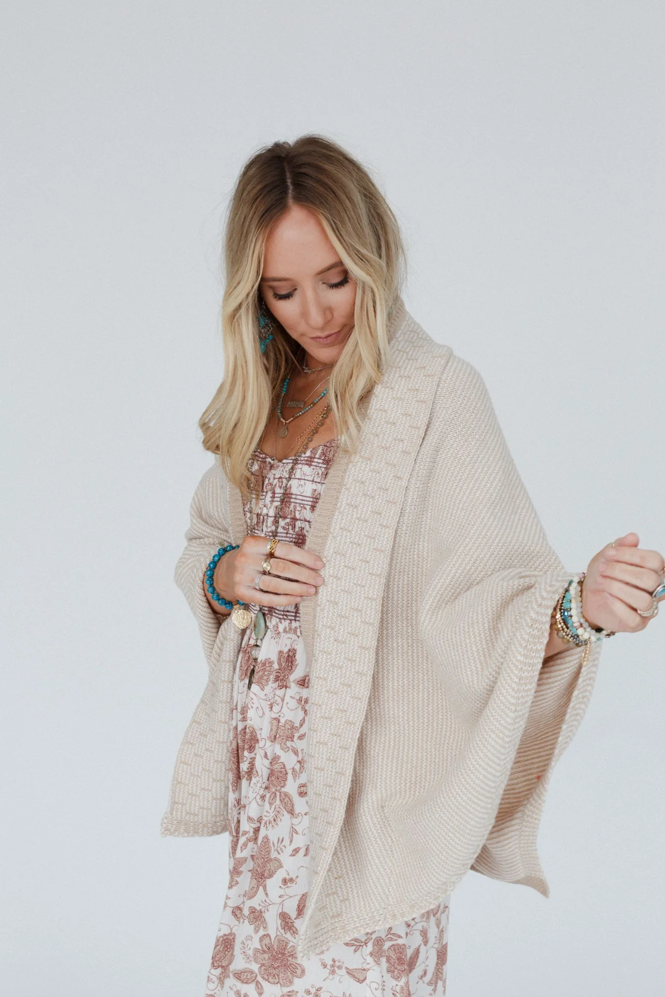 Blakely Cozy Knit Shawl - Beige - Image 4