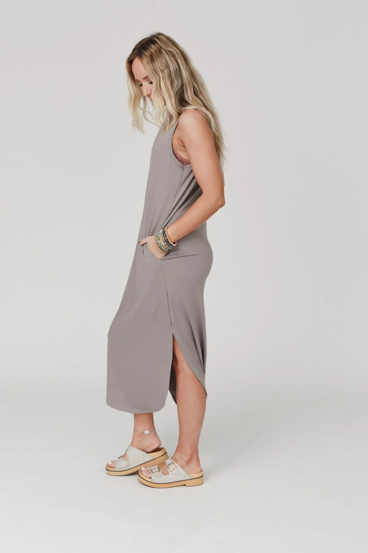 Cassie Sleeveless Pocket Maxi Dress - Coco - Image 2
