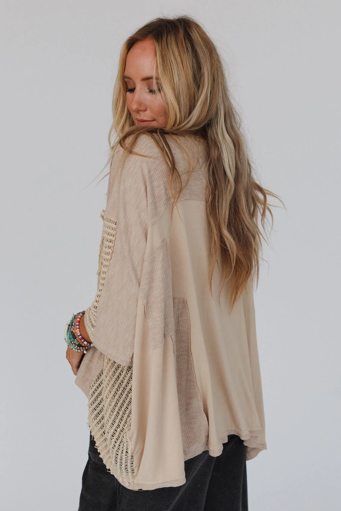 City Drifter Oversized Contrast Top - Taupe - Image 4