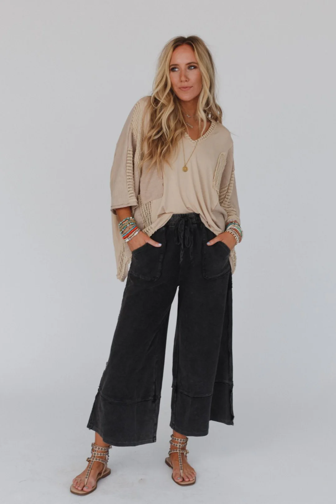 City Drifter Oversized Contrast Top - Taupe - Image 6