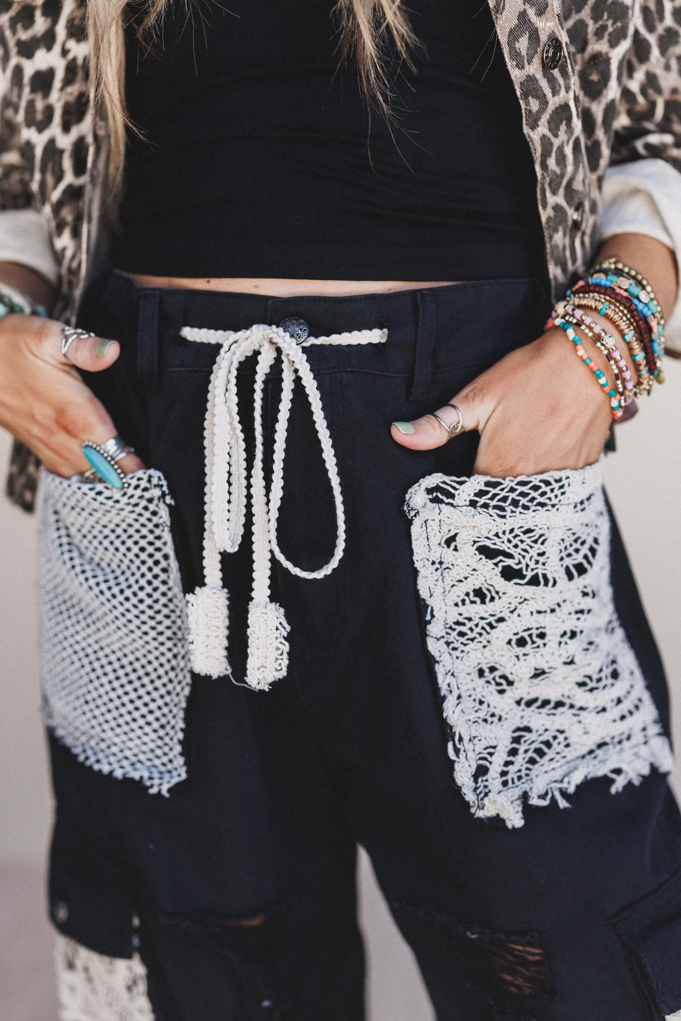 City Sky Distressed Pants - Black - Image 3