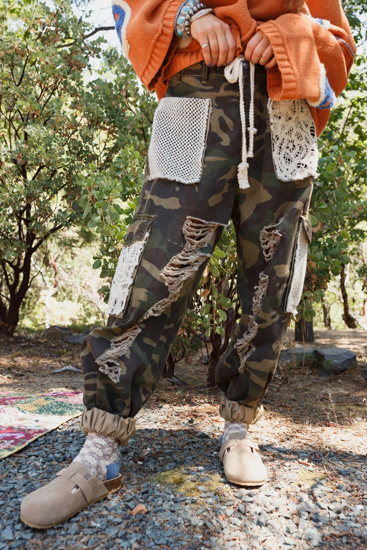 City Sky Distressed Pants - Camo - Image 8