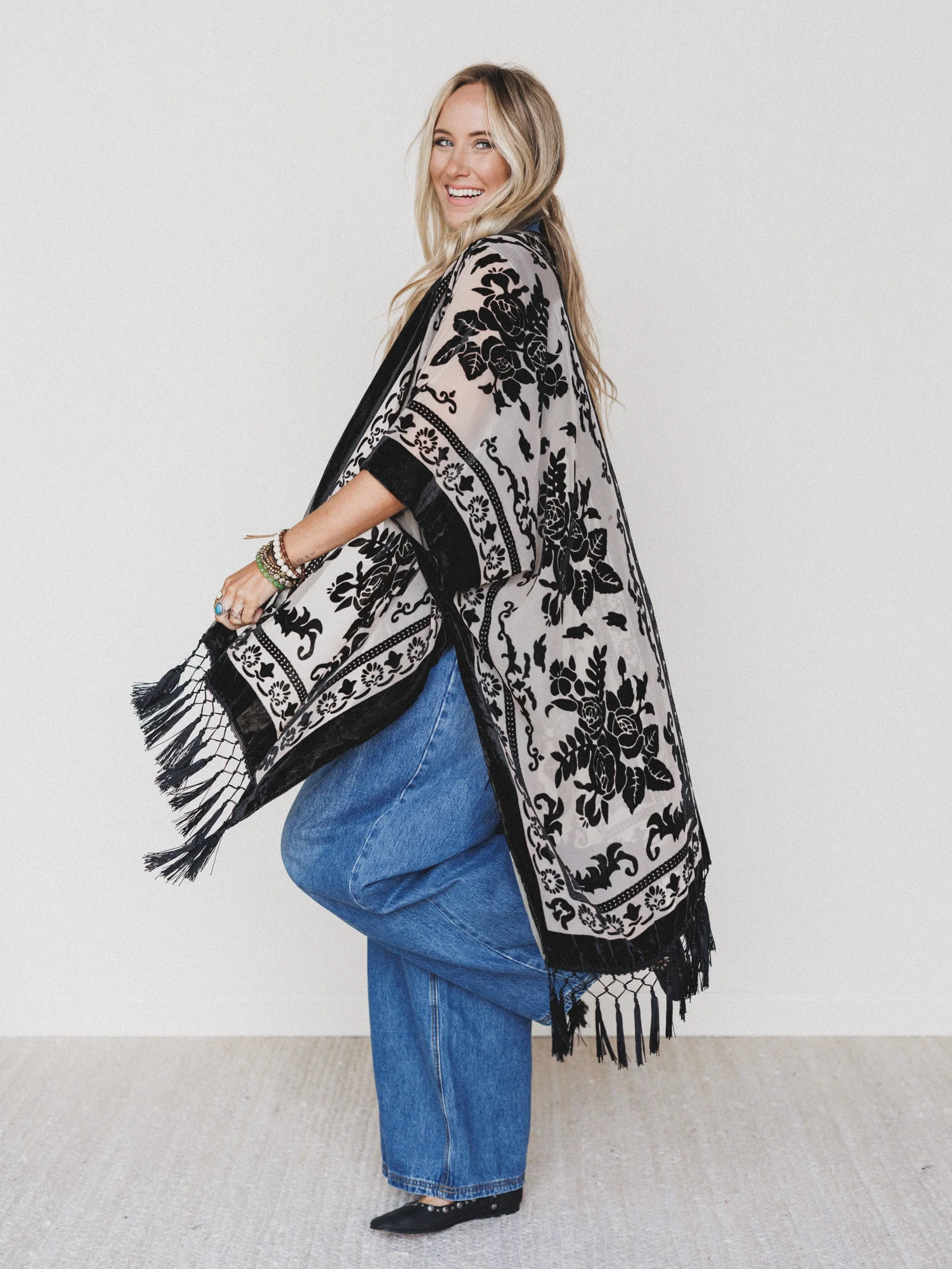 Crushin' On You Velvet Kimono - Black - Image 3