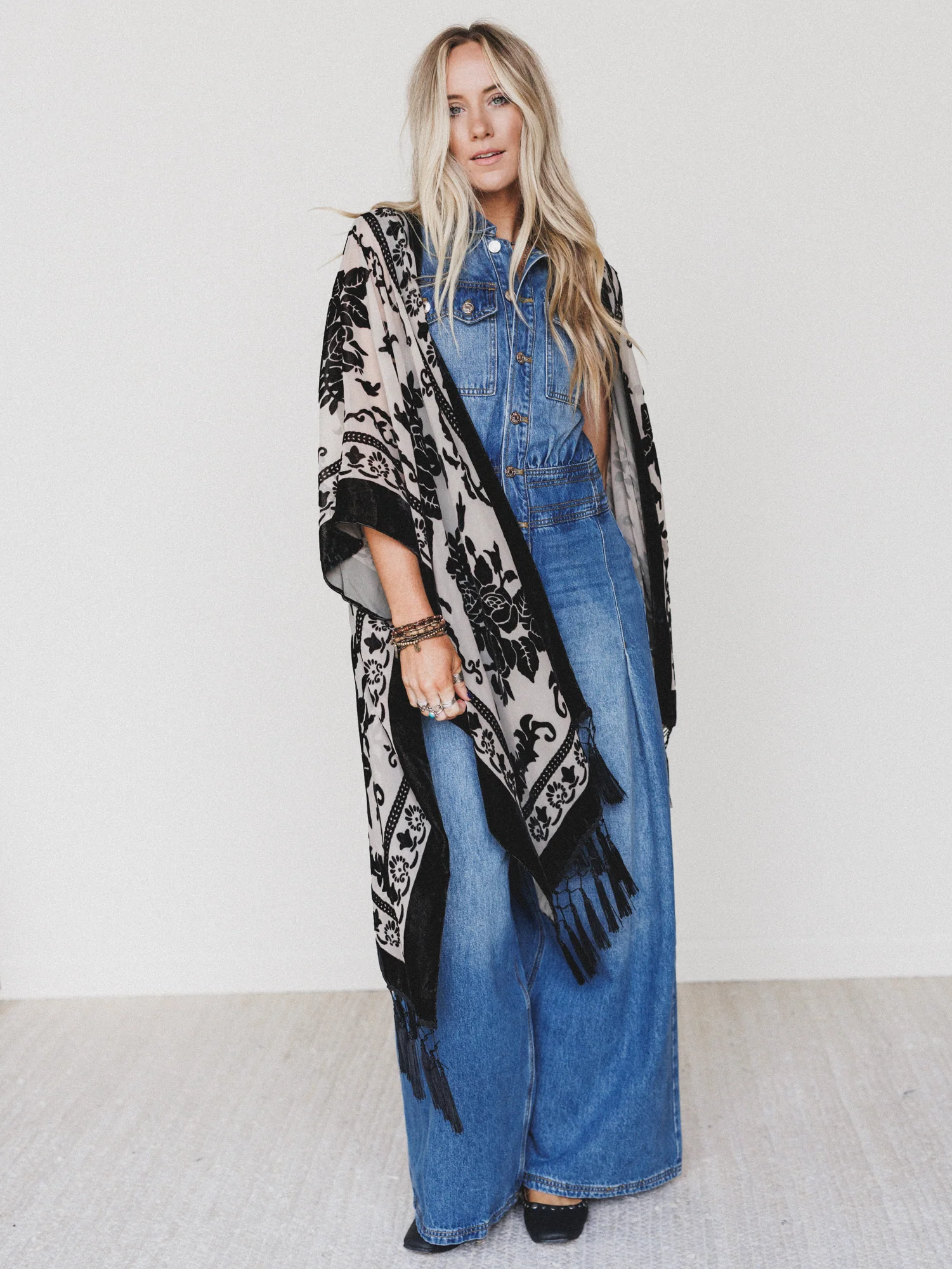 Crushin' On You Velvet Kimono - Black - Image 5