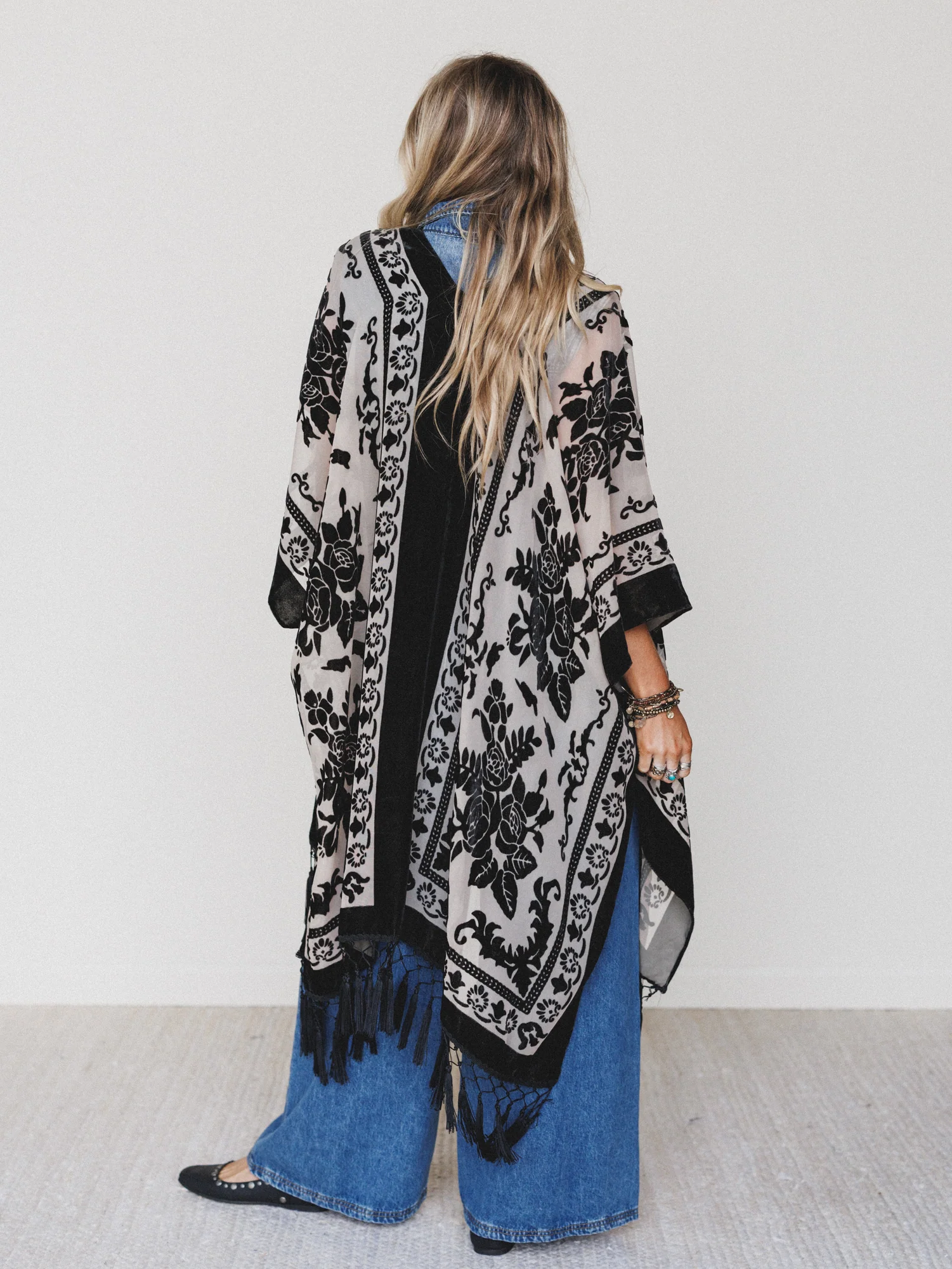 Crushin' On You Velvet Kimono - Black - Image 7