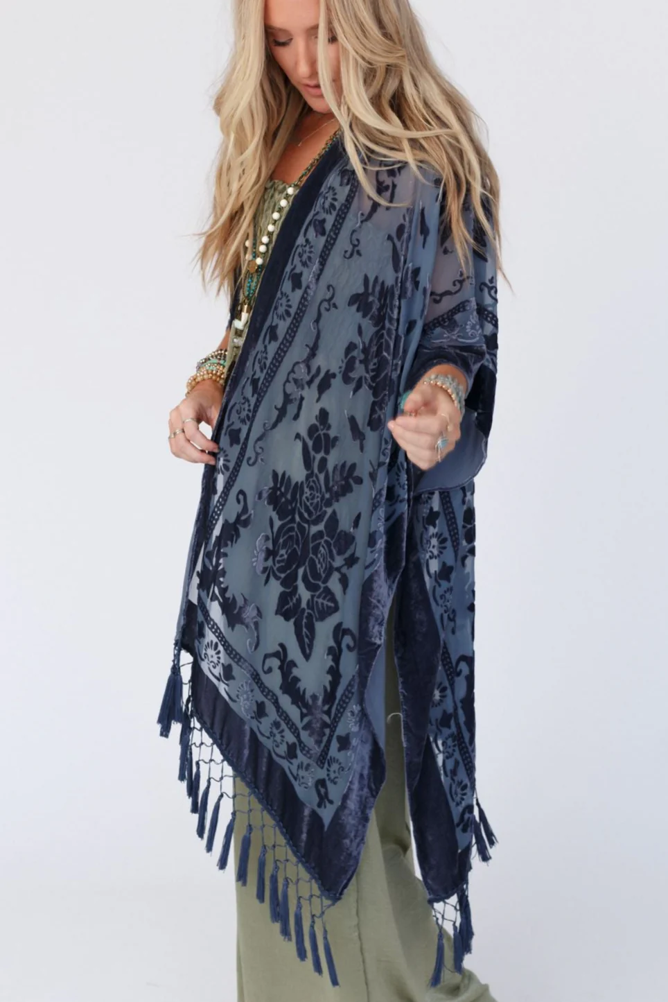 Crushin' On You Velvet Kimono - Navy Blue - Image 3