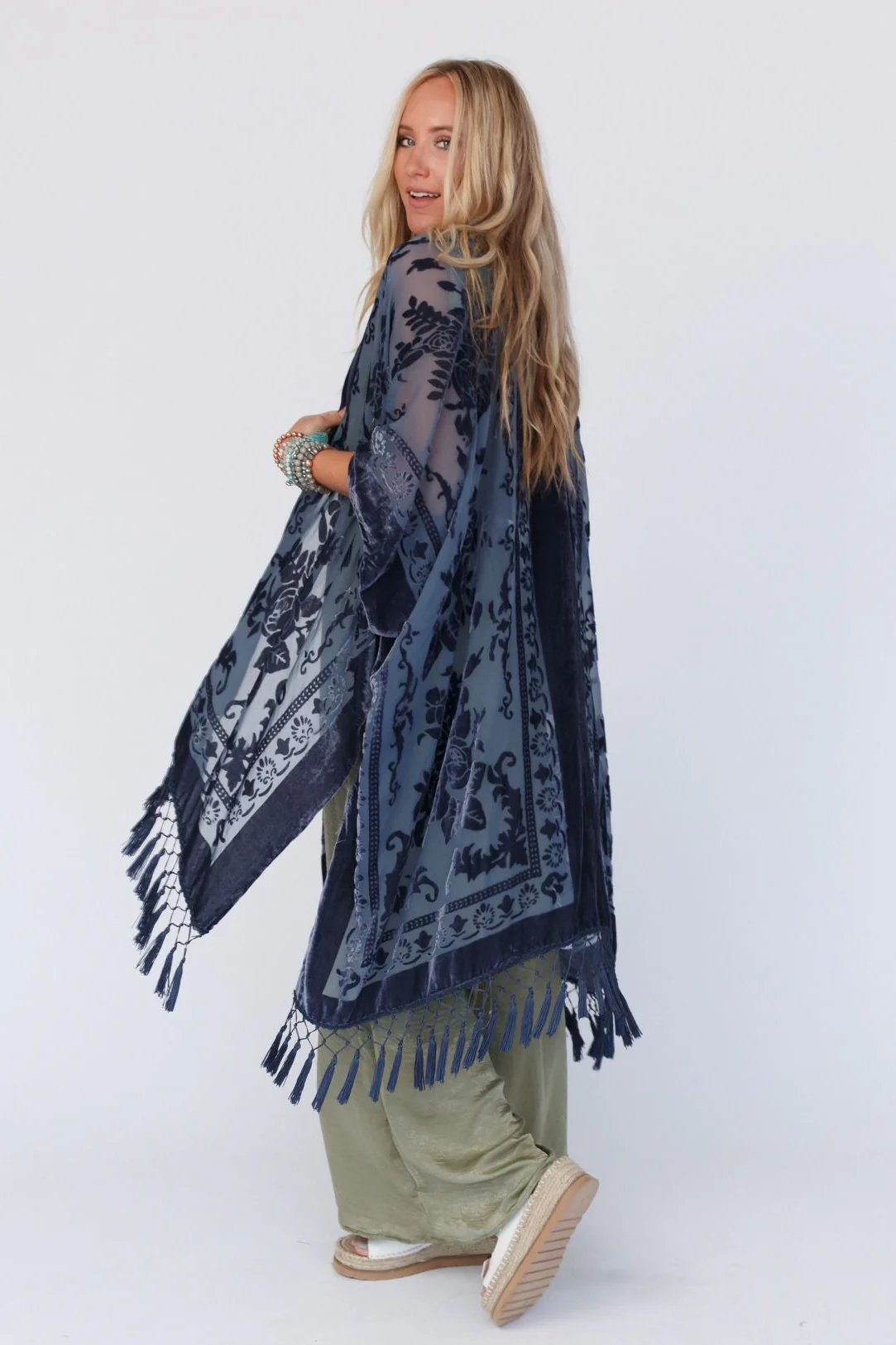 Crushin' On You Velvet Kimono - Navy Blue - Image 4
