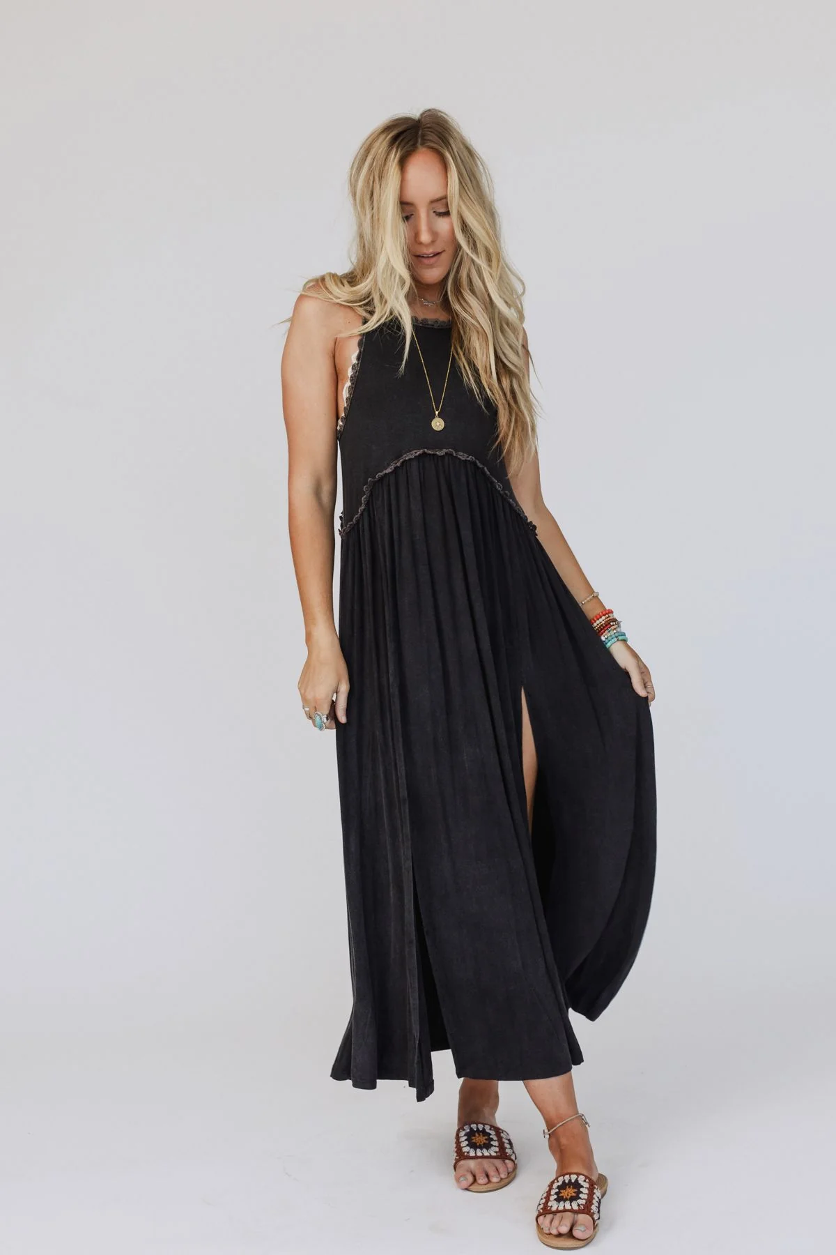 Daisy Chain Maxi Dress - Black - Image 2