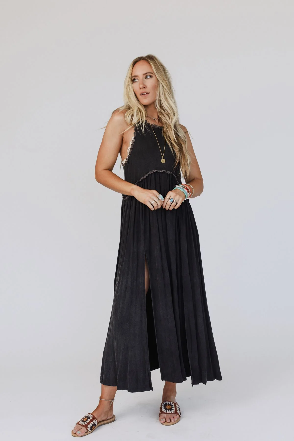 Daisy Chain Maxi Dress - Black - Image 5