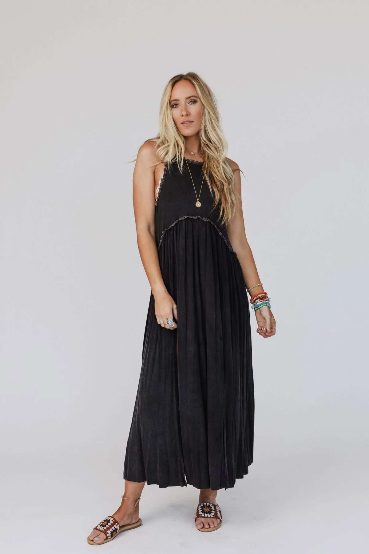 Daisy Chain Maxi Dress - Black - Image 7
