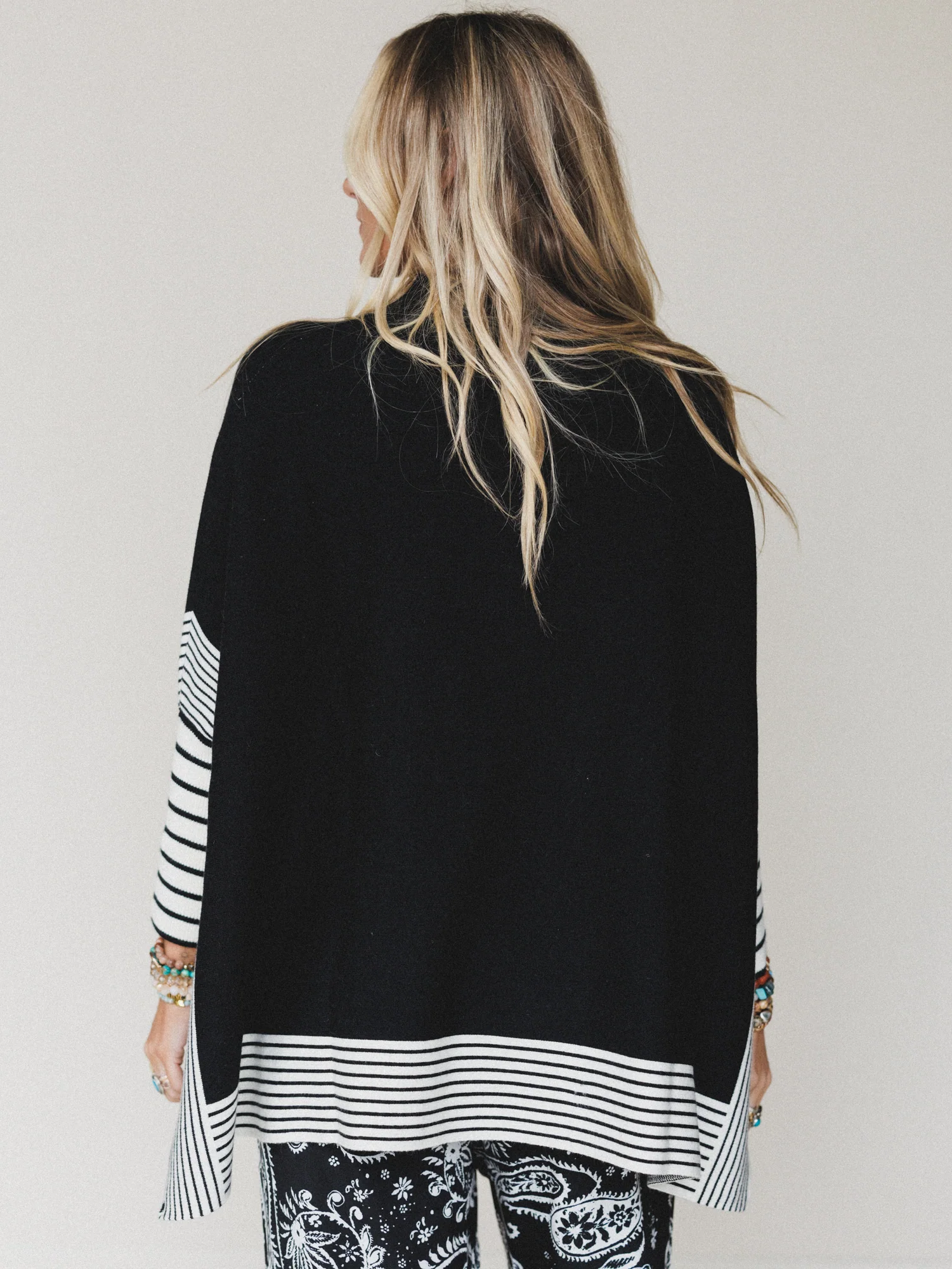 Daylight Fade Top - Black - Image 5