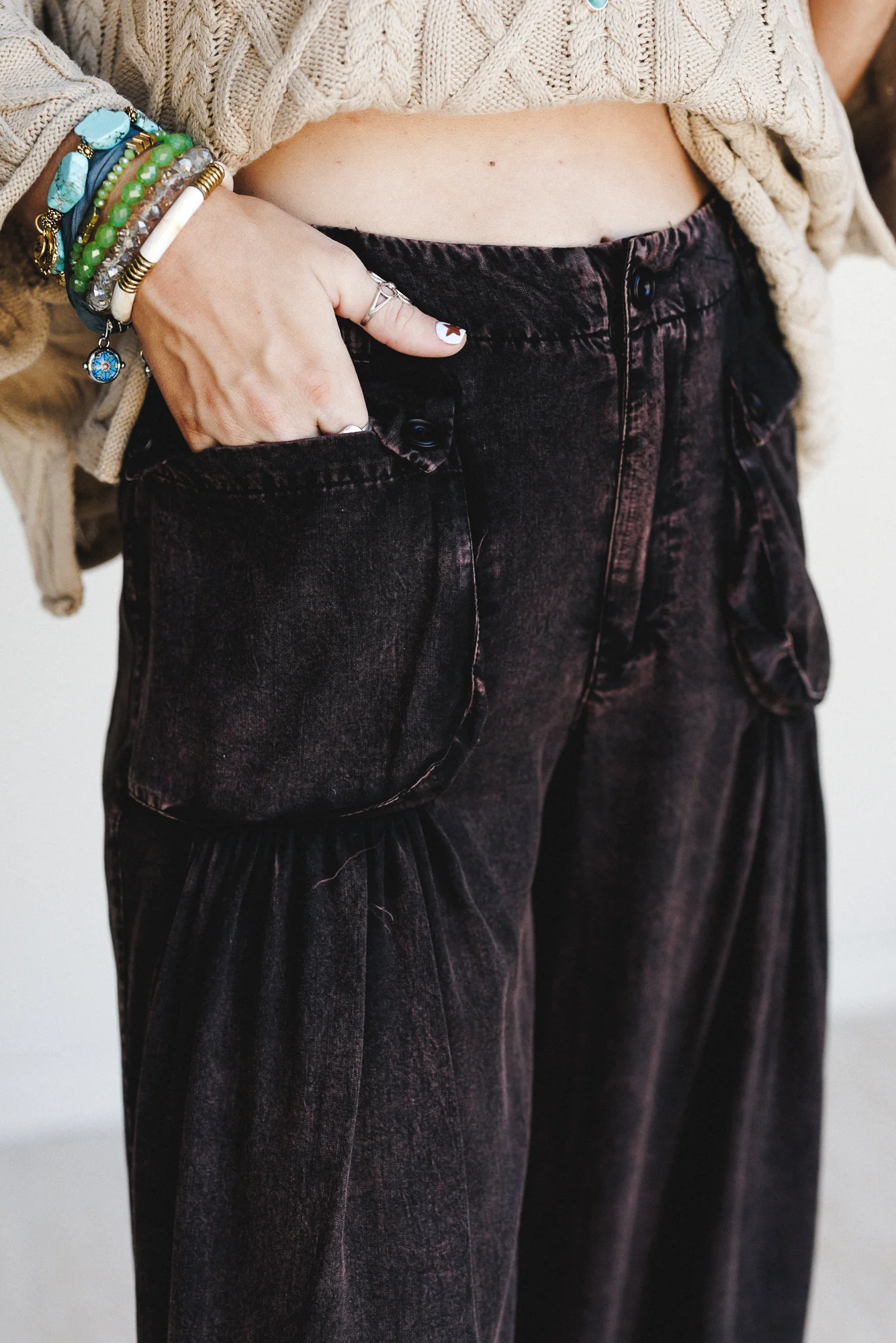 East Bay Loose Fit Cargo Jeans - Black - Image 3