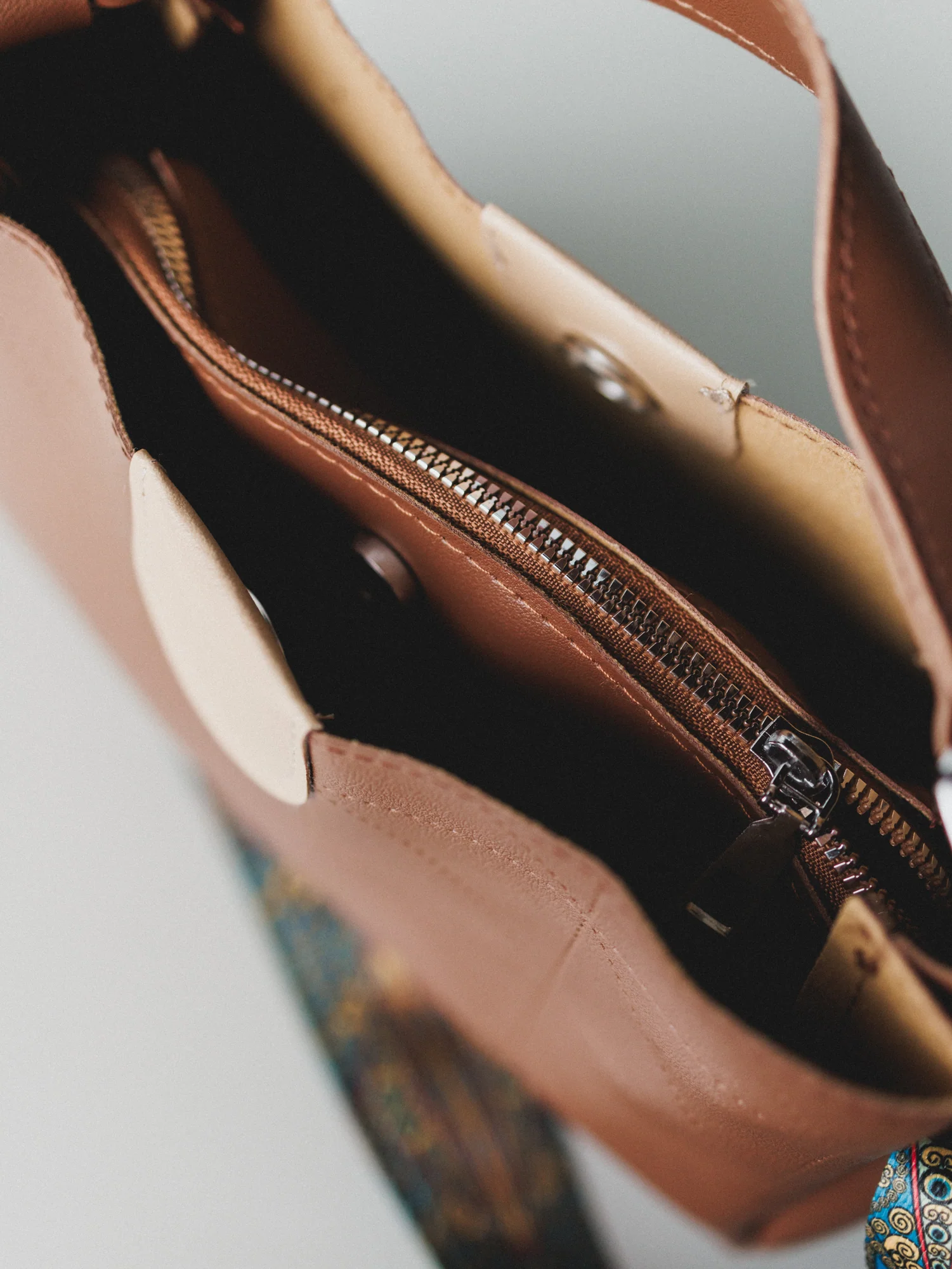 Easy Out Purse - Camel - Image 3