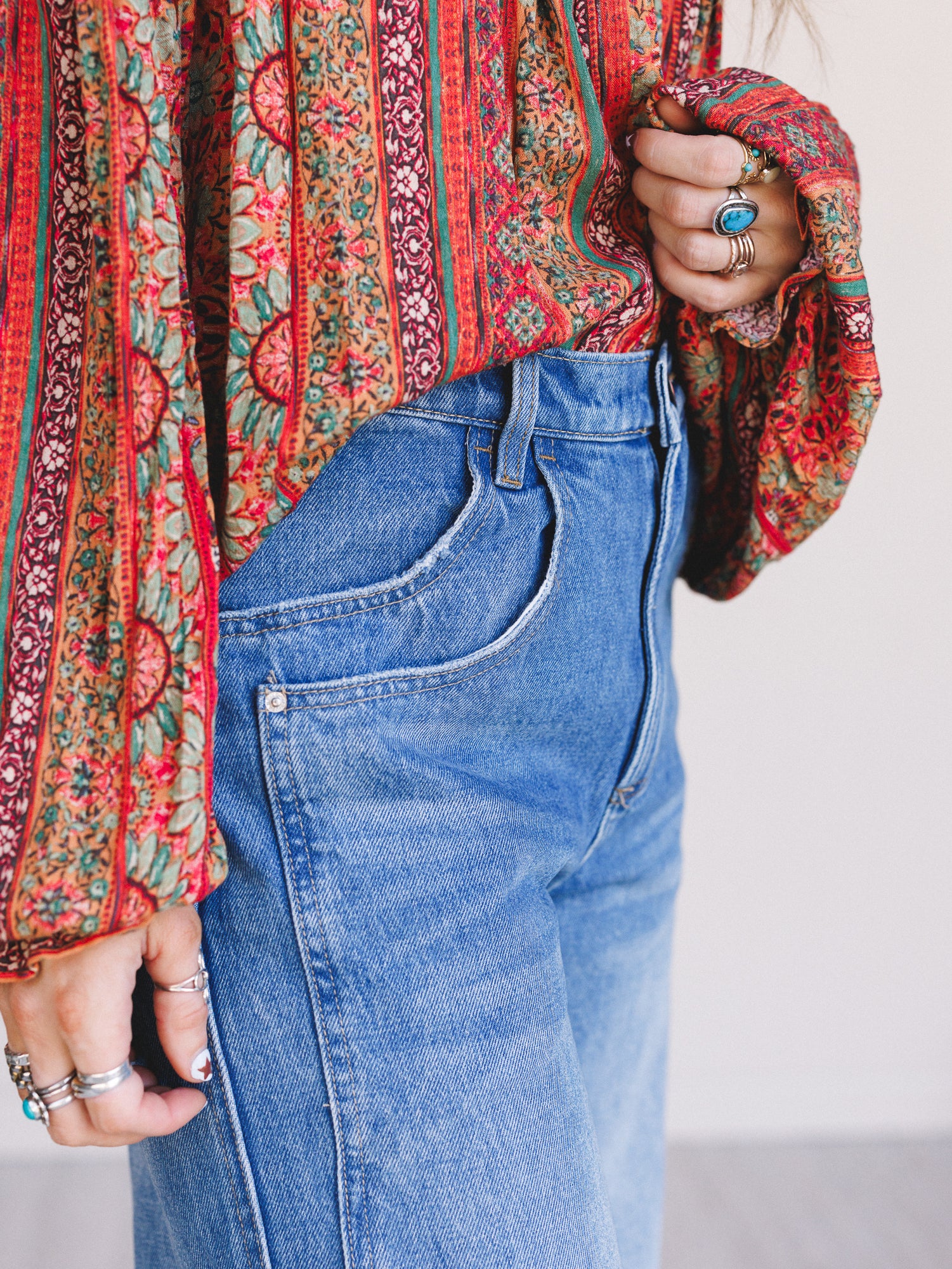 Easy Rider Cuffed Jeans - Denim - Image 4