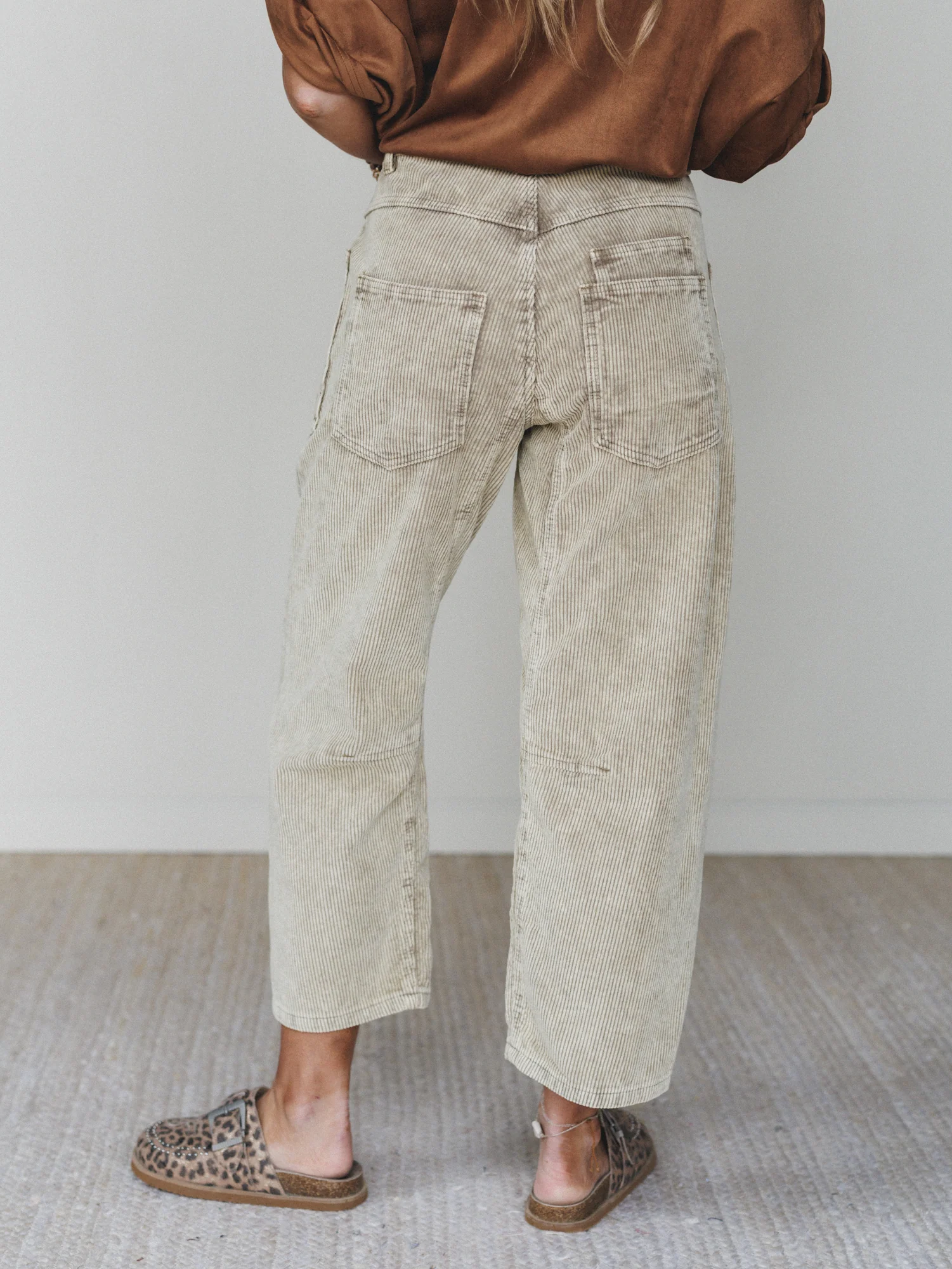Fall Feeling Corduroy Barrel Pants - Olive Taupe - Image 3