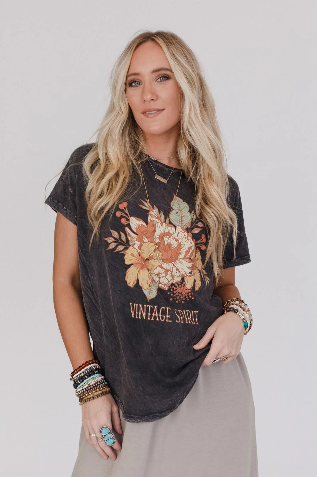 Floral Vintage Spirit Graphic Tee - Charcoal - Image 6