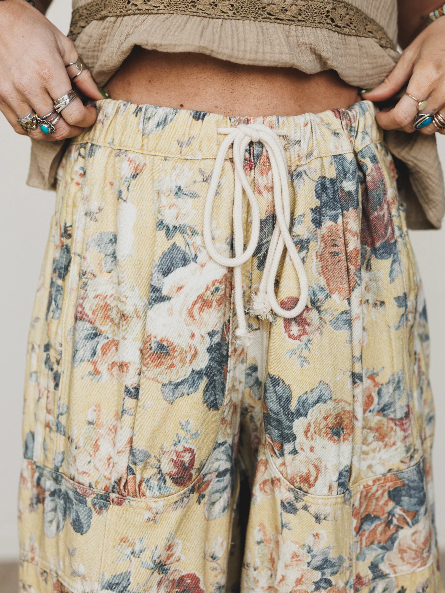 Flower Party Pants - Yellow - Image 4