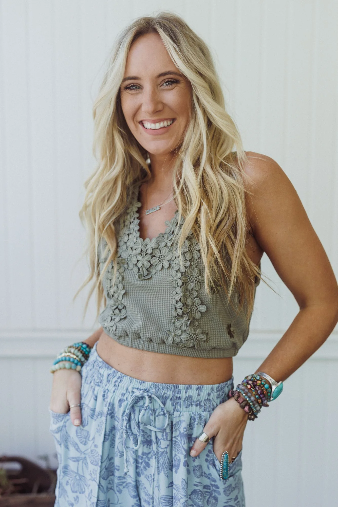 Flower Patch Cropped Tank - Olive - Image 5