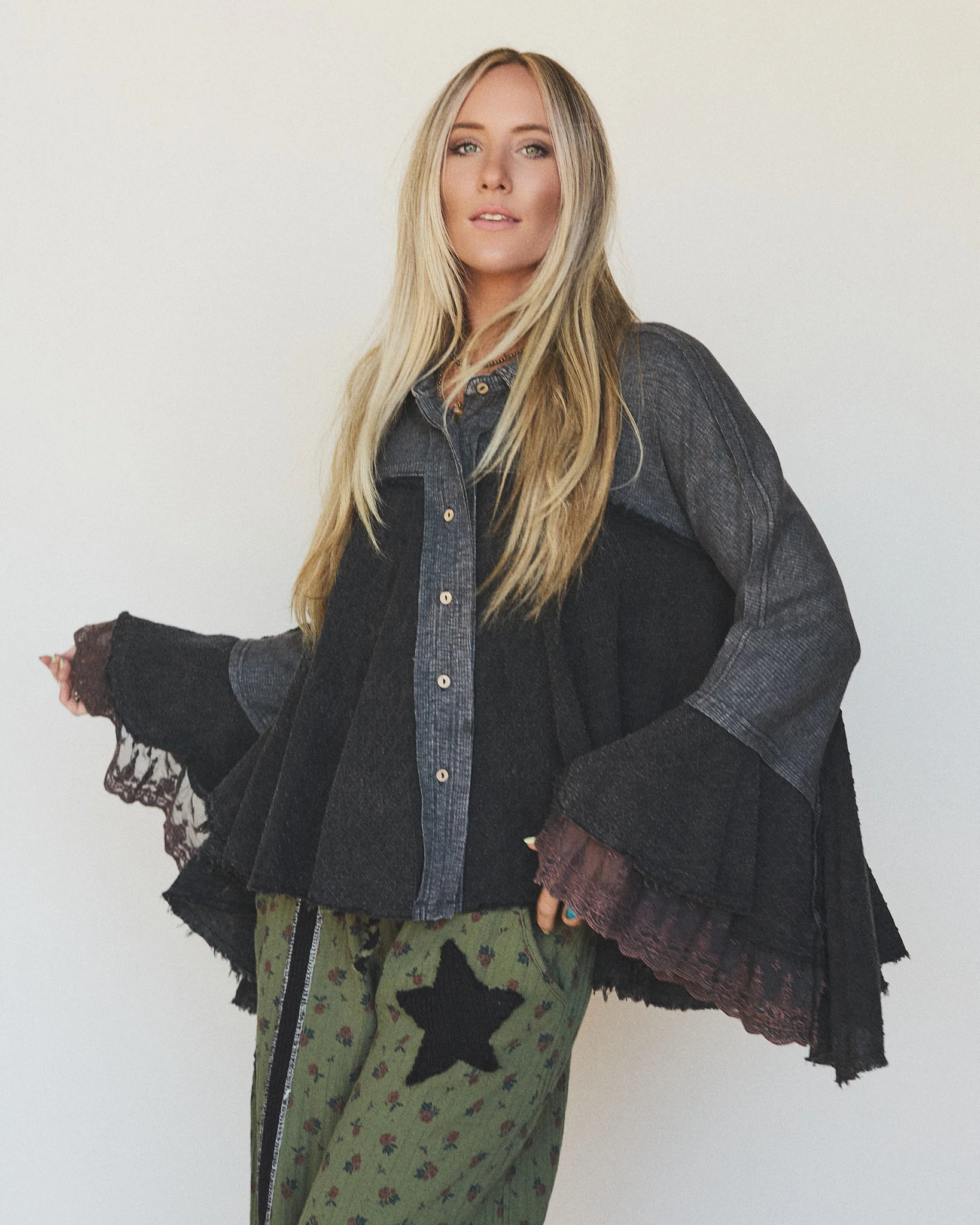 Flutter Fly Bell Sleeve Top - Black