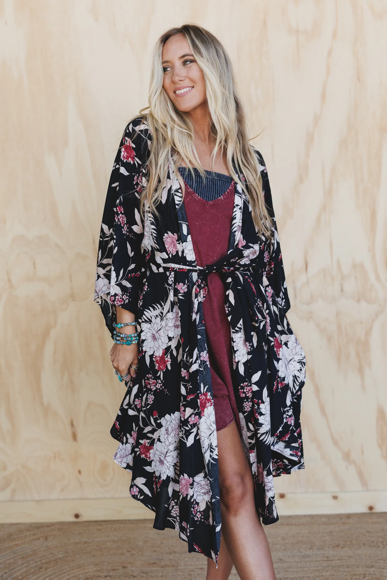 Free Flowin' Butterfly Sleeve Kimono - Black - Image 3