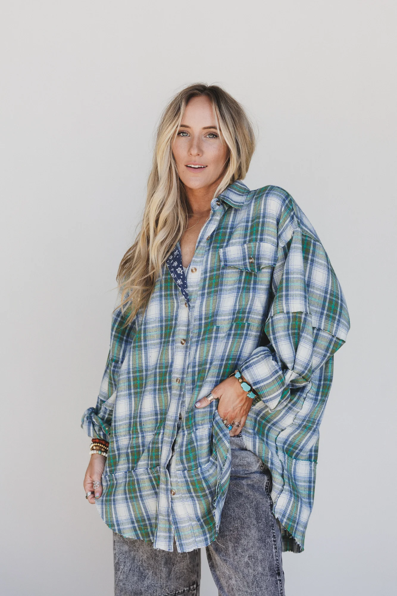 Frontier Fade Peace Patch Flannel Tunic - Sage - Image 5