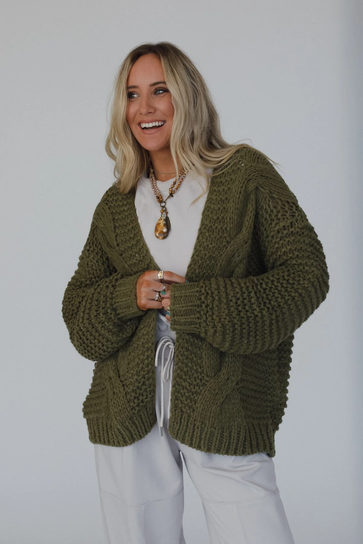 Gillian Chunky Cardigan - Olive - Image 4