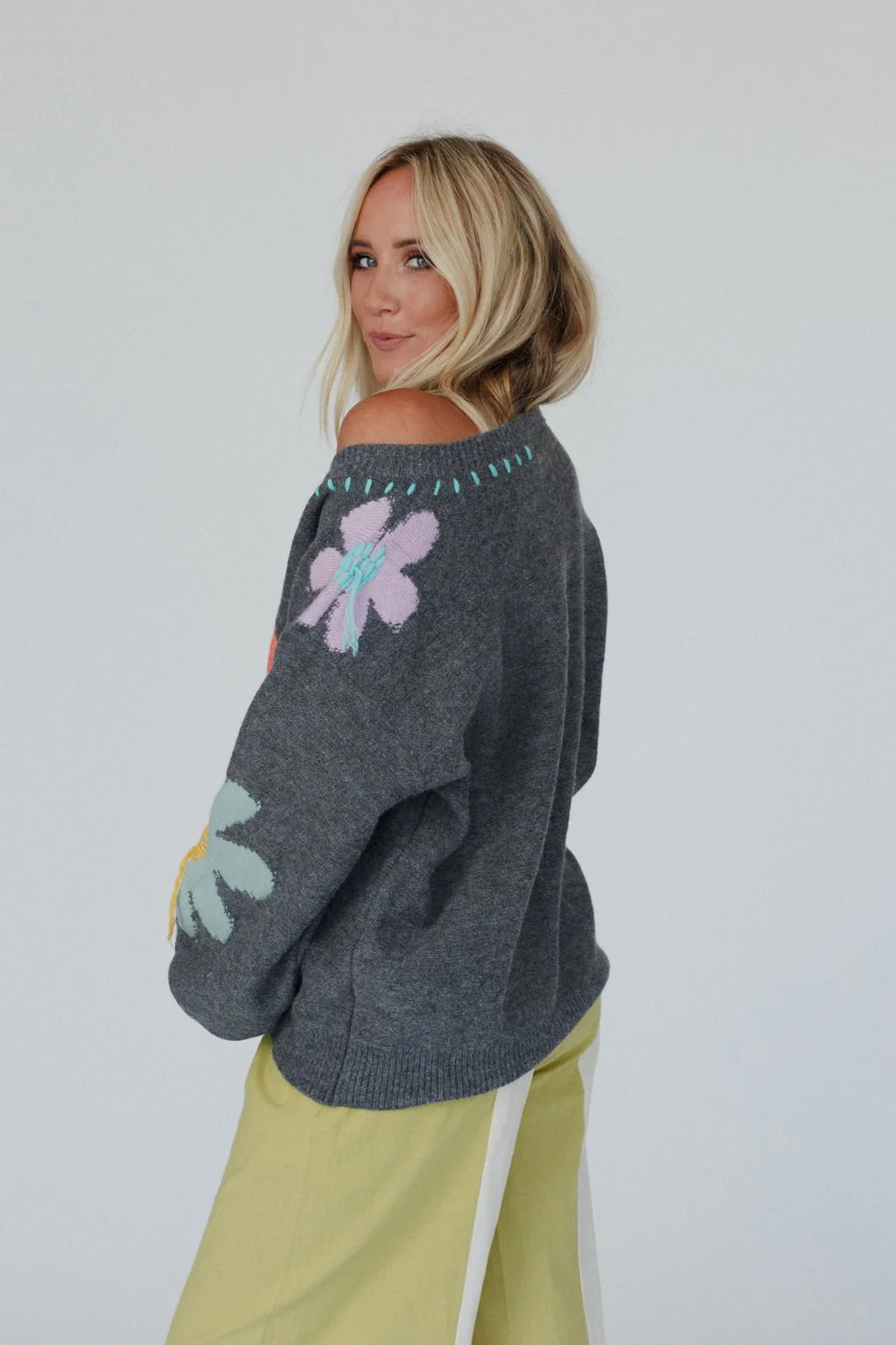 Good Mood Flower Print Sweater - Charcoal - Image 3