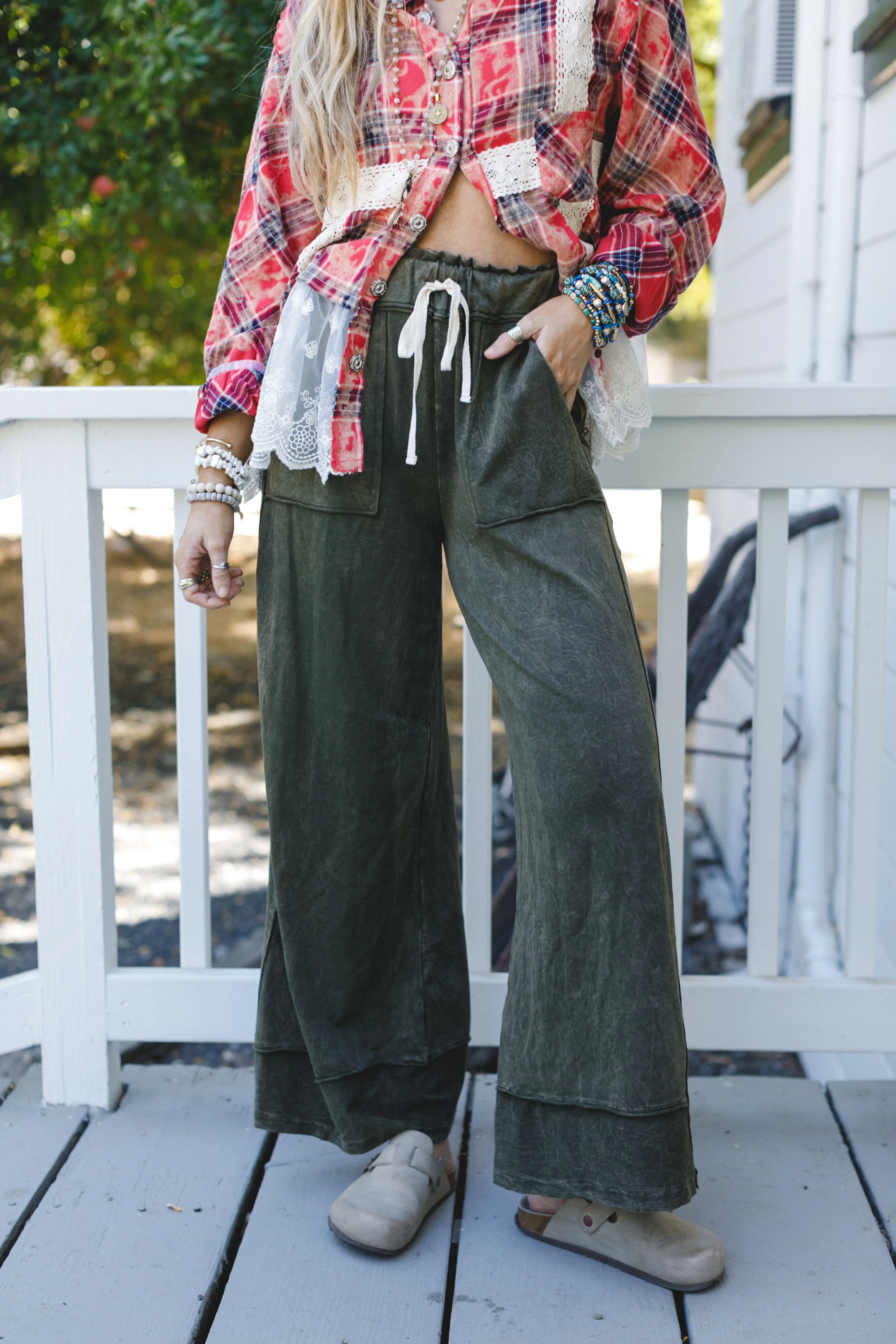 The Nest Heaven Sent Wide Leg Pant - Olive - Image 3