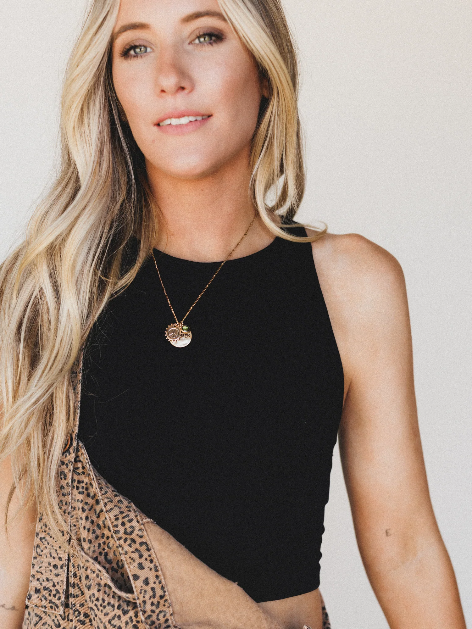 High Neck Seamless Brami - Black - Image 2