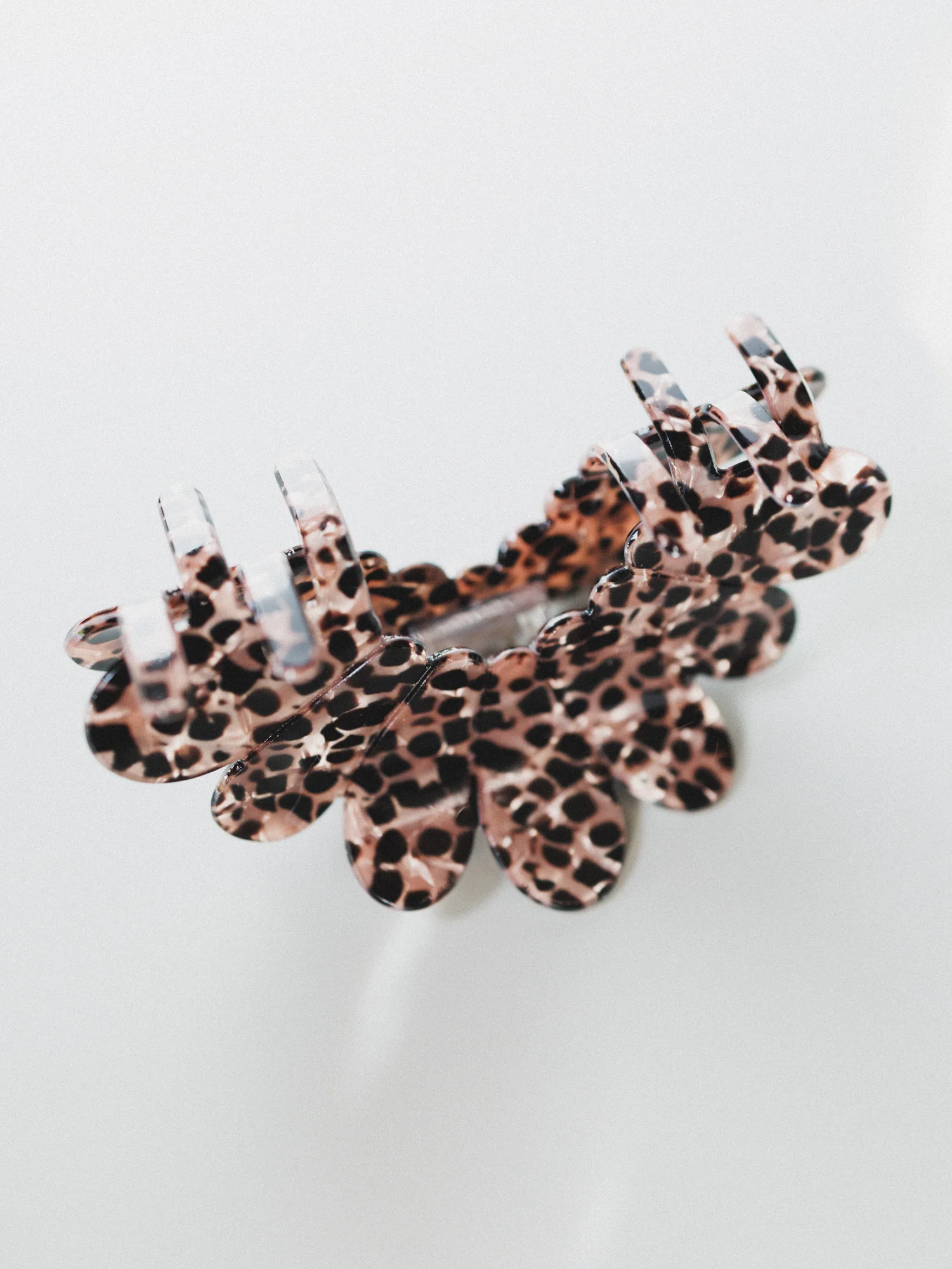 Julie Clip - Oval - Image 7