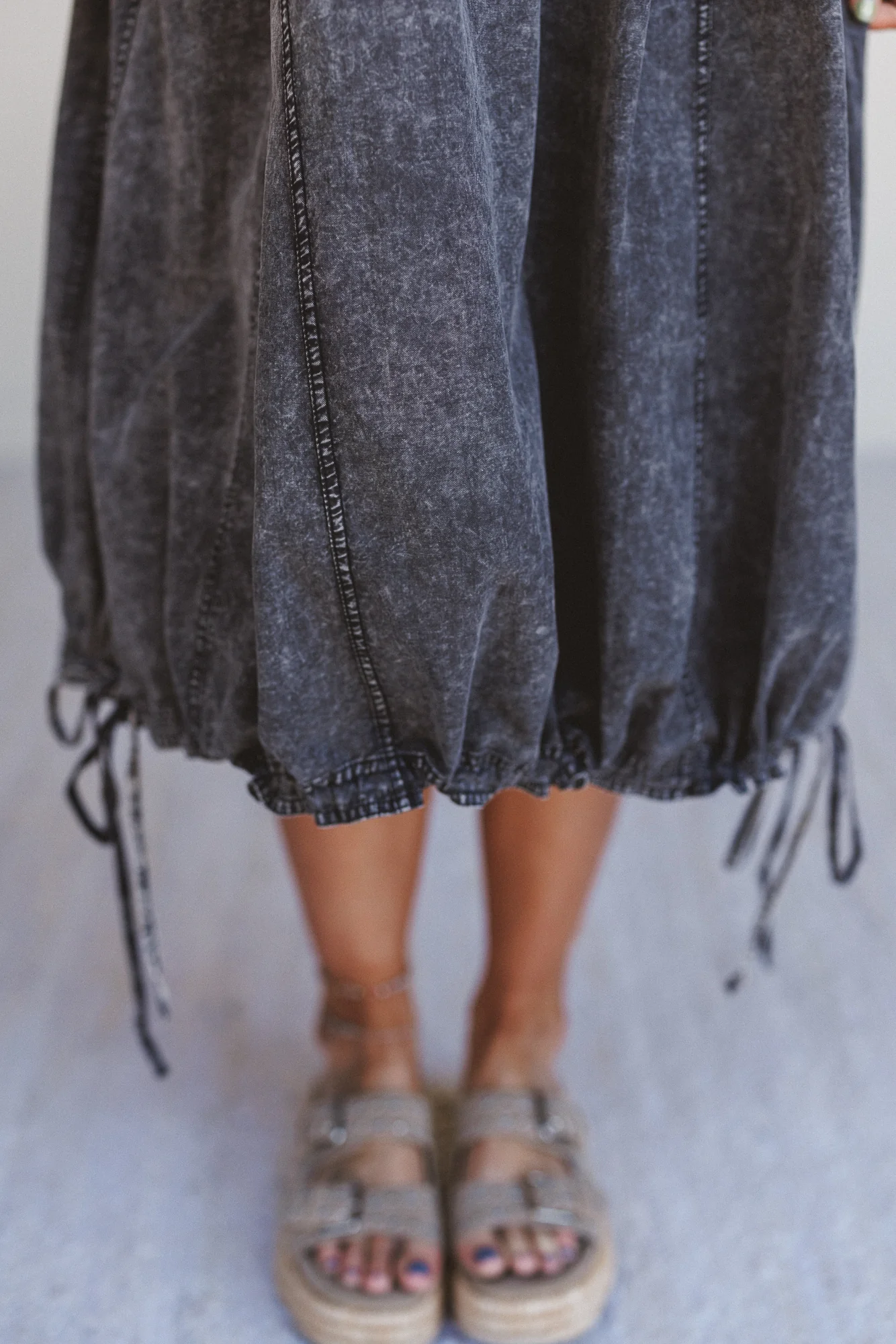 Jungle Beat Cargo Maxi Dress - Black - Image 3