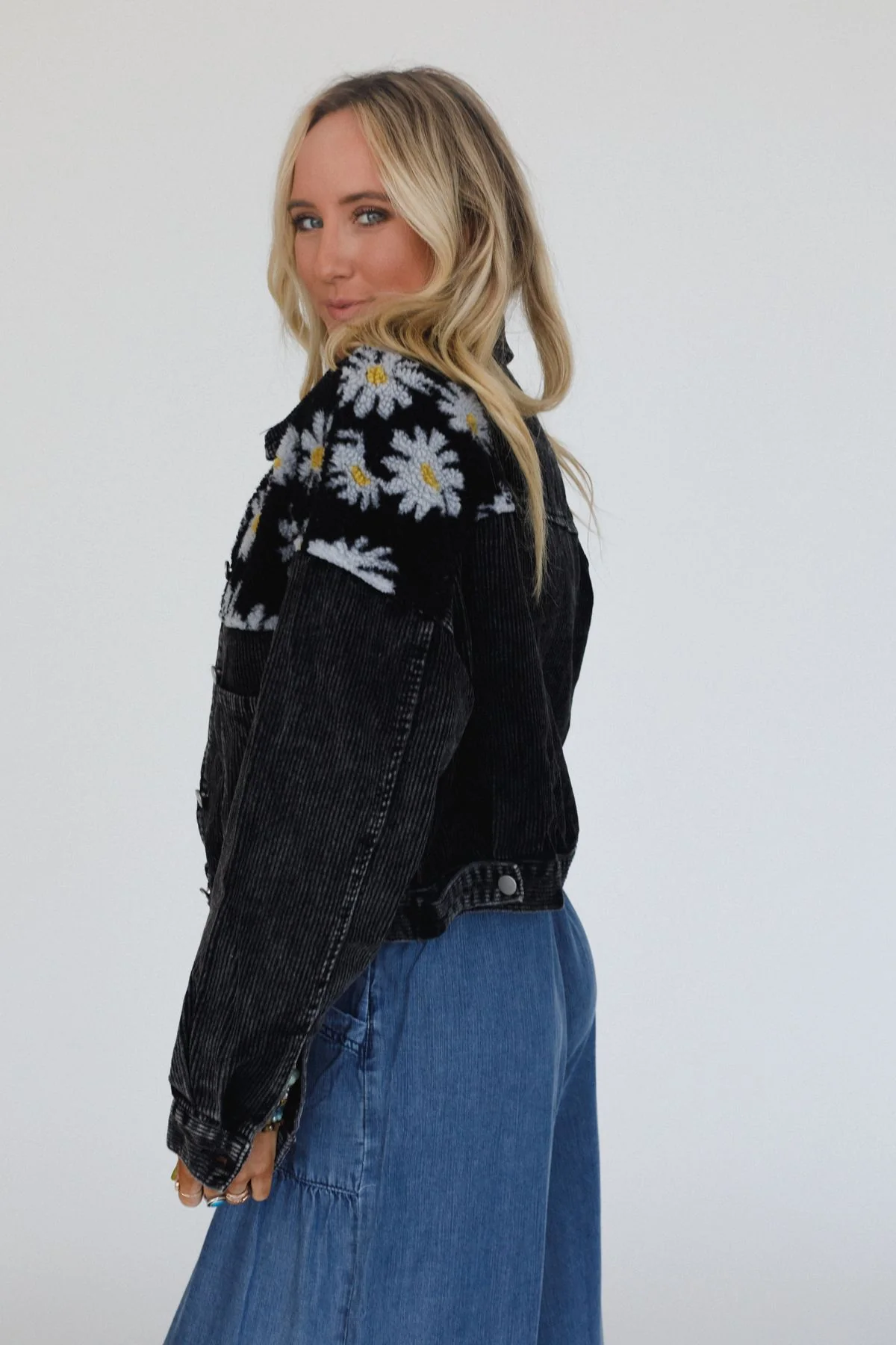 Just Dreaming Daisy Jacket - Black - Image 4