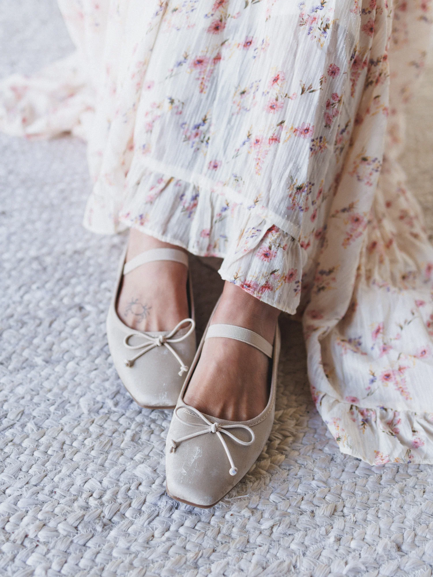 London Flats - Beige - Image 2