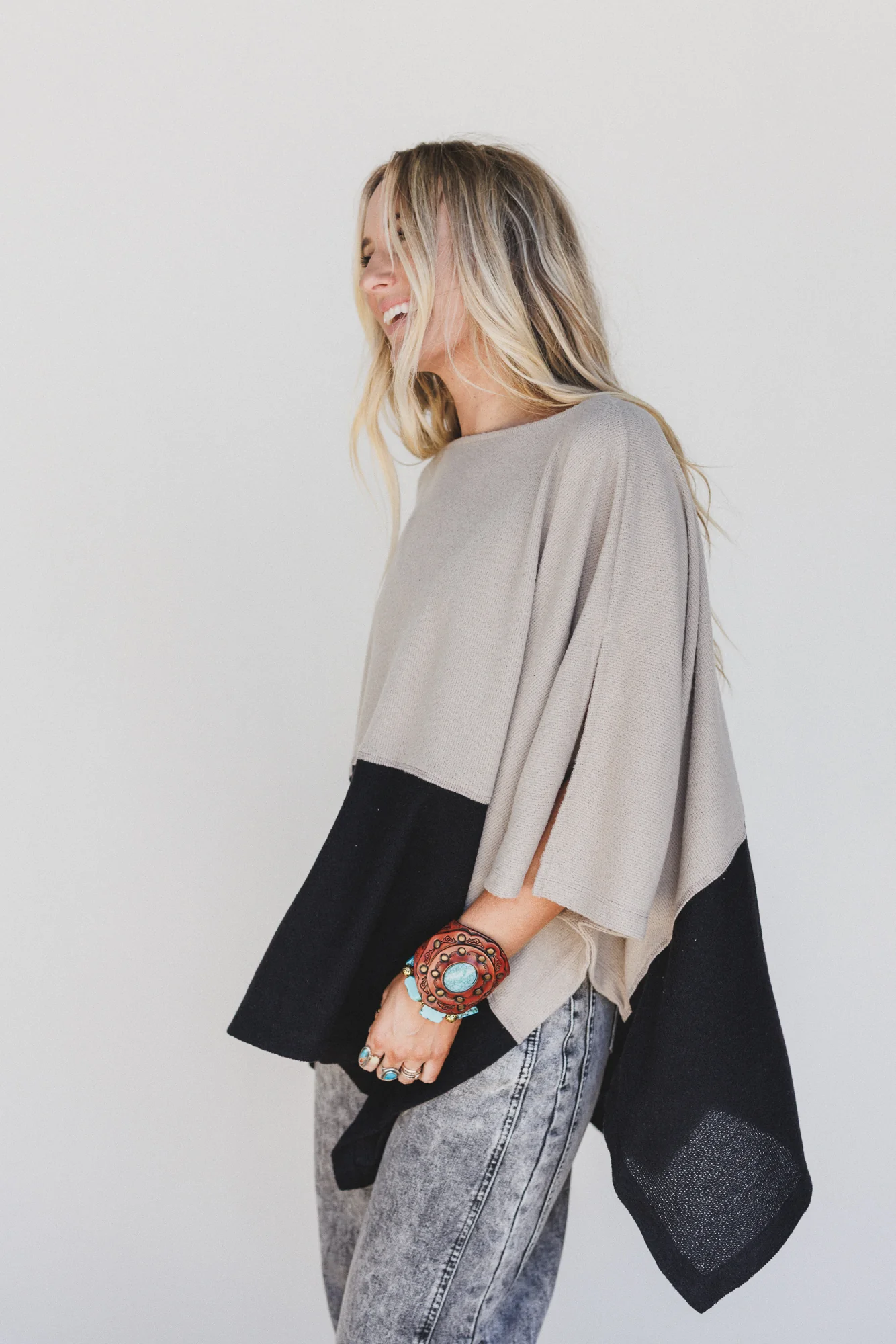 The Nest Lucky Shadow Top - Taupe Black - Image 2