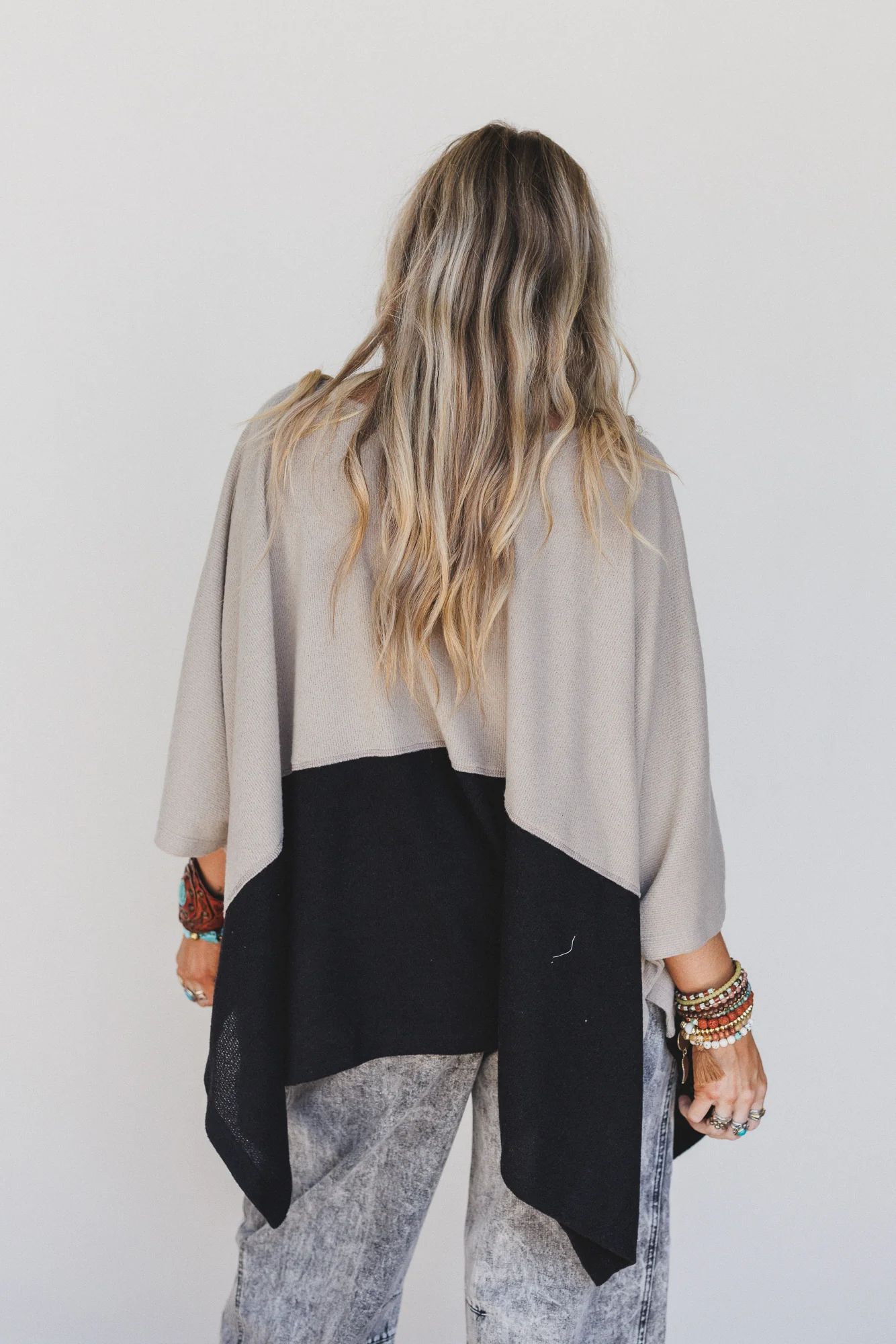 The Nest Lucky Shadow Top - Taupe Black - Image 6