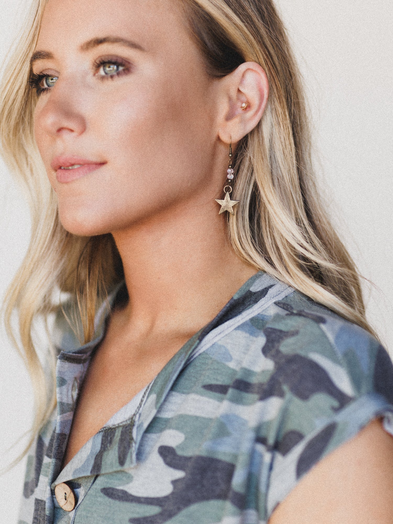 Macey Star Earrings - Gold - Image 2