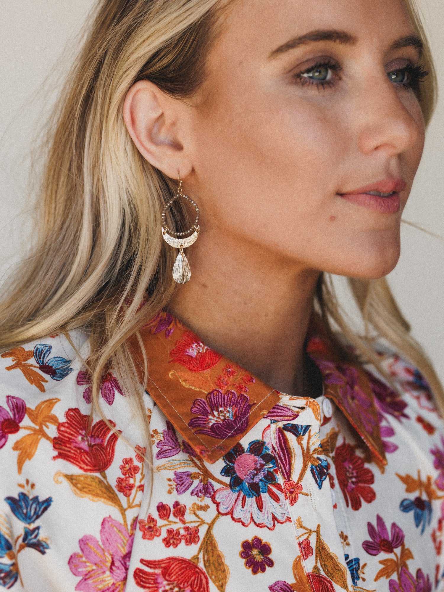 Naomi Earring - Gold - Image 3