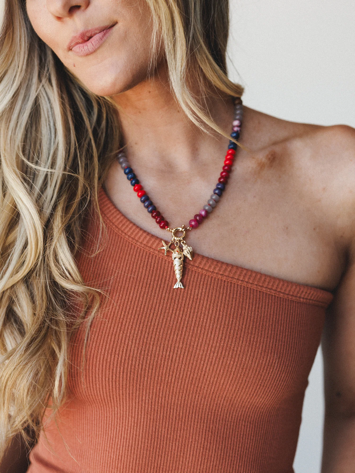 Ocean Trove Necklace - Red - Image 3