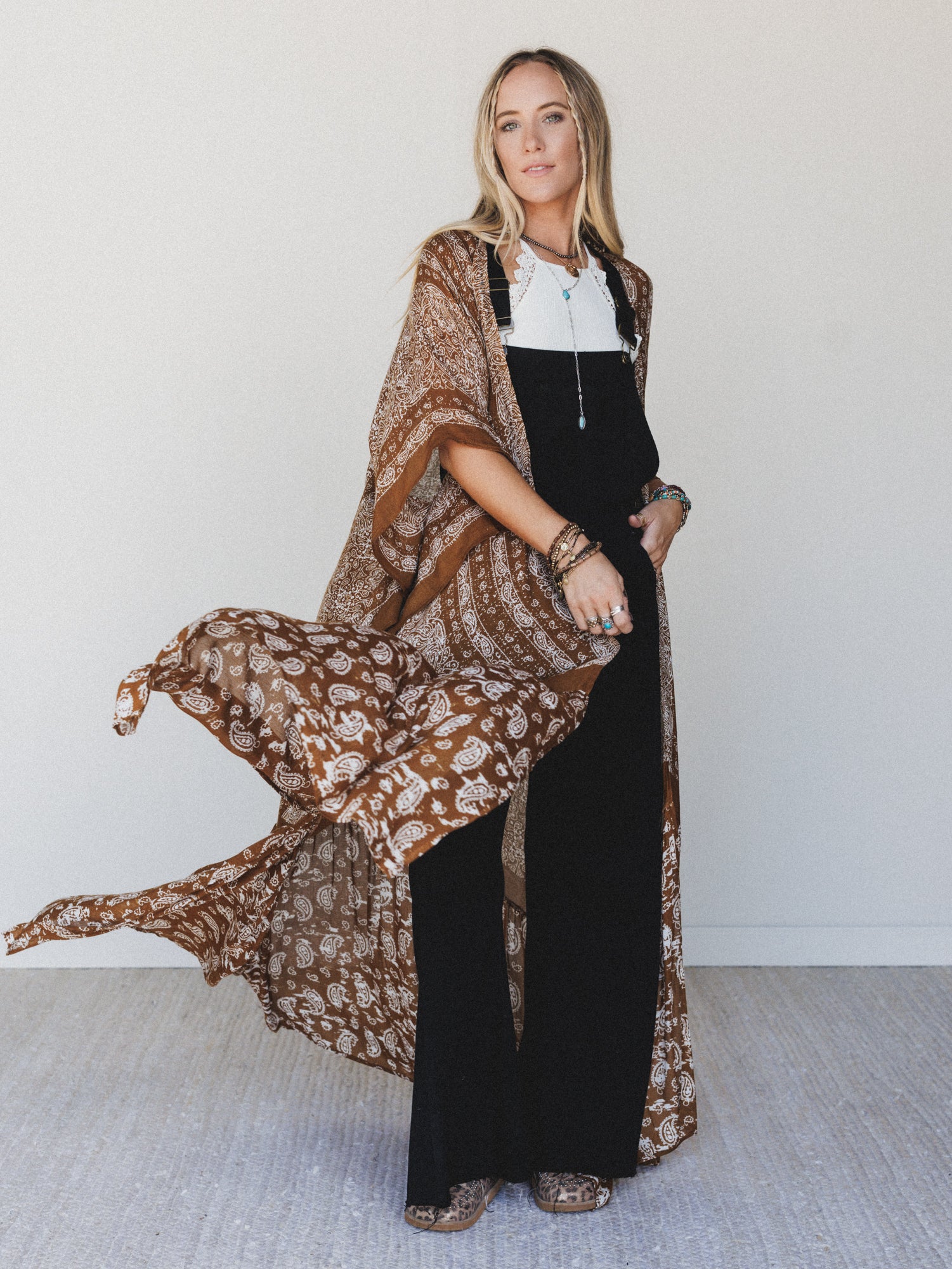 Paisley Tapestry Free Flow Duster Kimono - Brown - Image 3