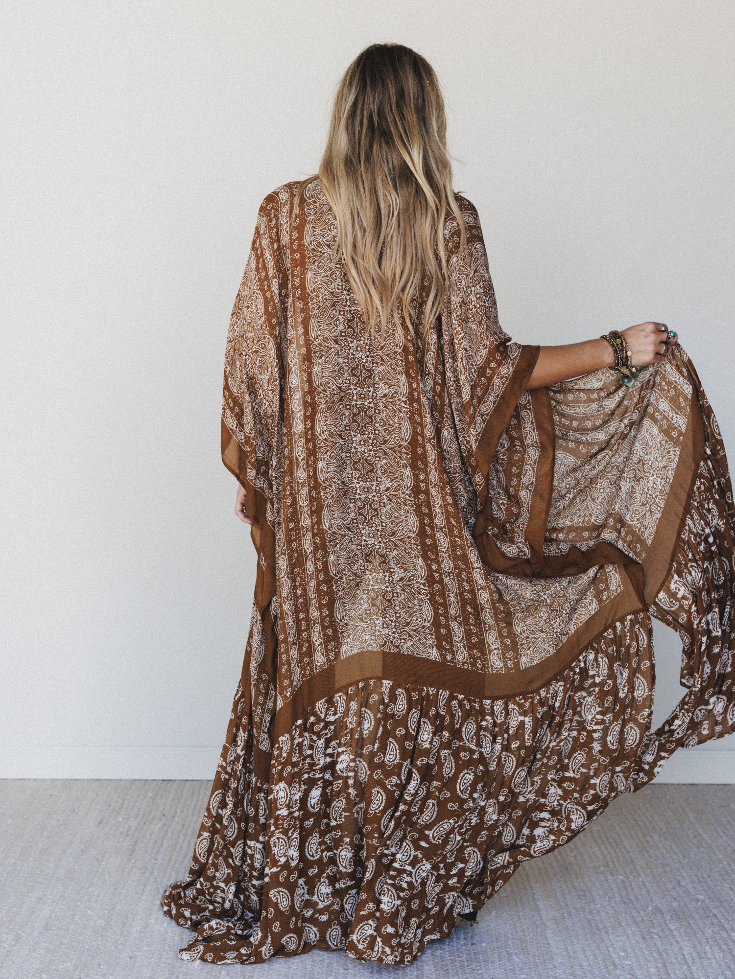 Paisley Tapestry Free Flow Duster Kimono - Brown - Image 4