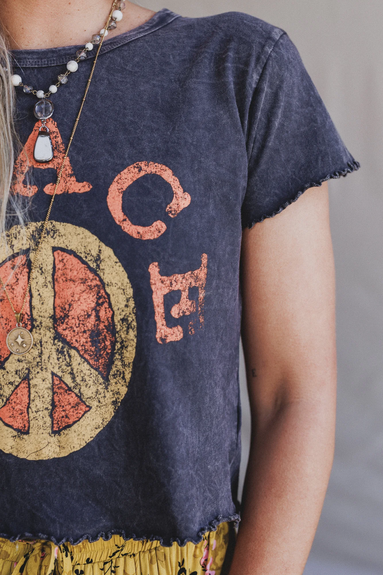 Peaceful Charm Graphic Tee - Charcoal - Image 3