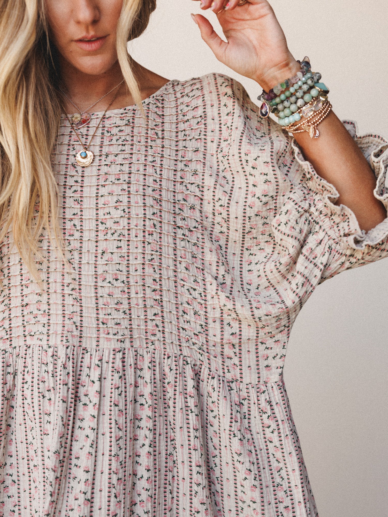 Quinn Puff Sleeve Mini Dress Floral - Sage Grey - Image 3