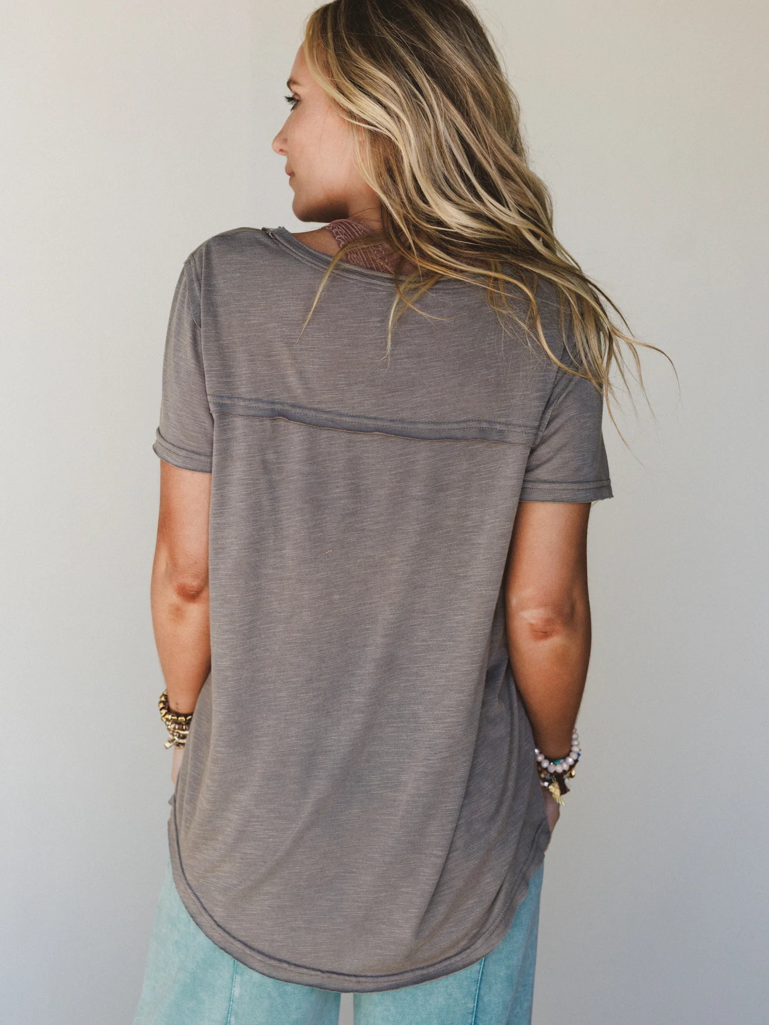 Right On Tee Shirt - Charcoal - Image 3