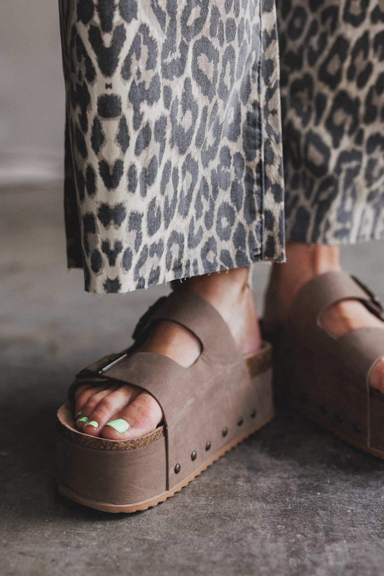 Roaming Leopard Print Pants - Brown - Image 4