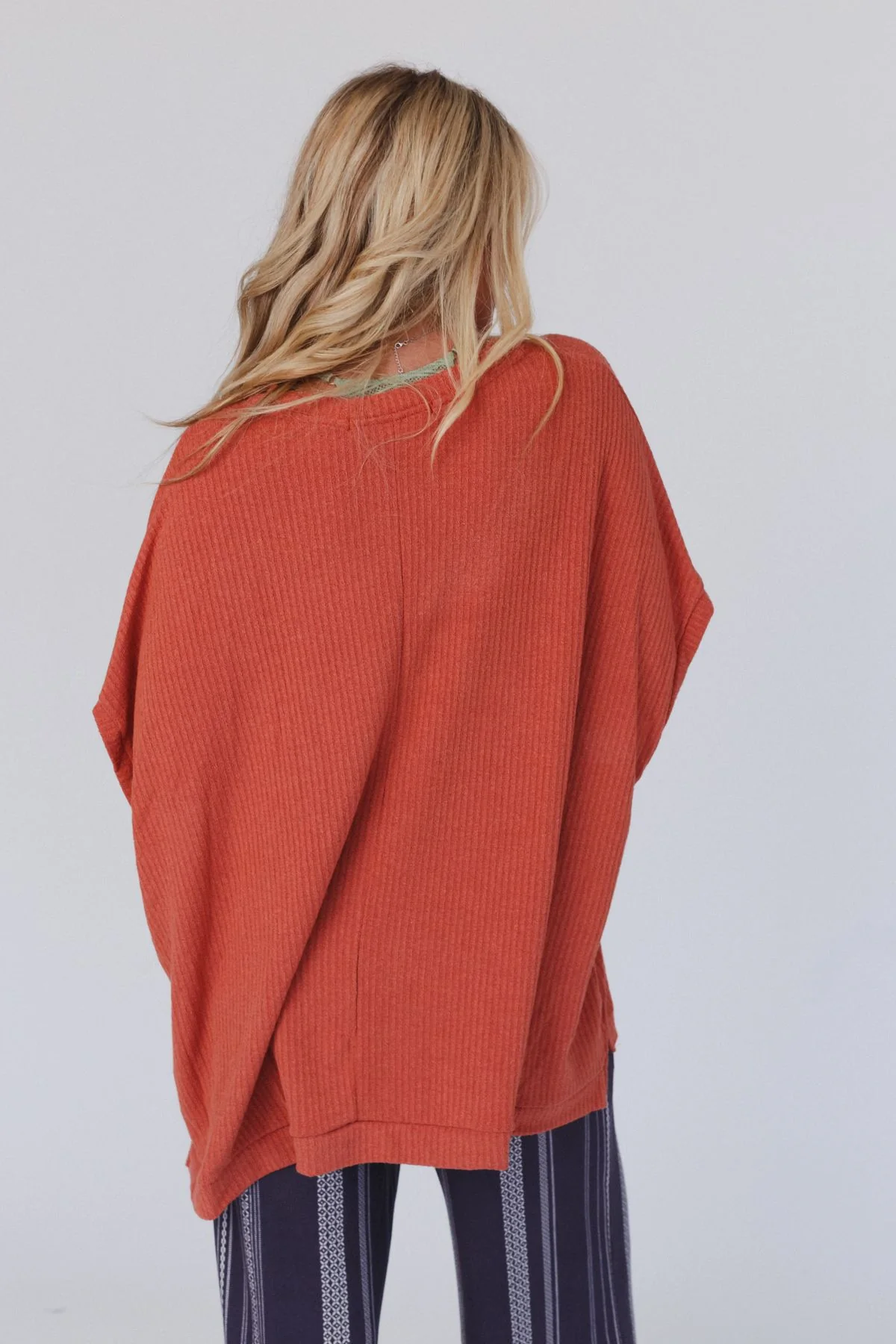 The Nest Rowan Oversized Ribbed Knit Top - Brick - Image 3