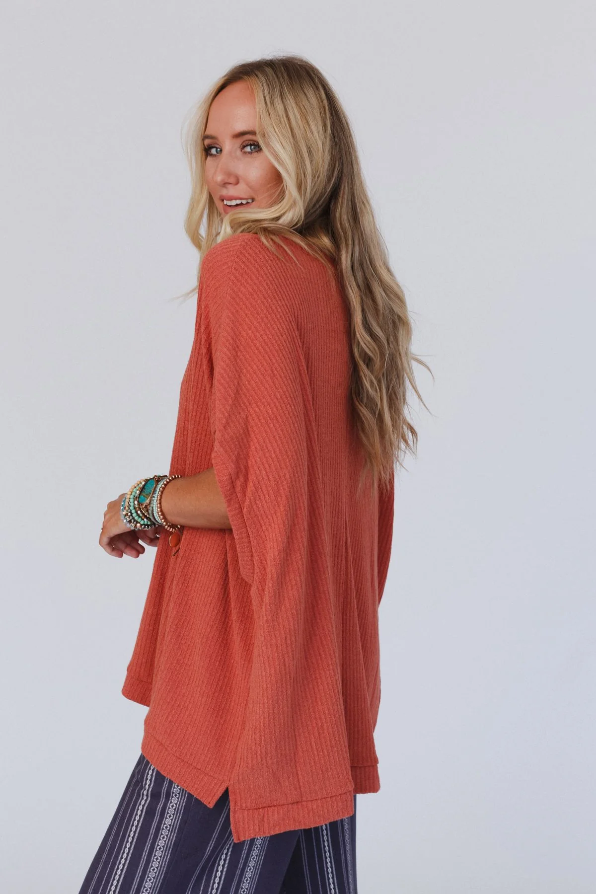 The Nest Rowan Oversized Ribbed Knit Top - Brick - Image 4